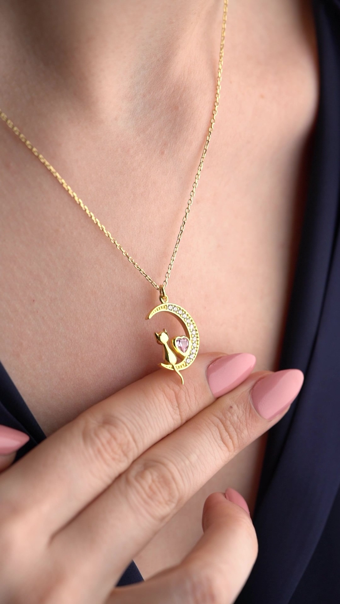 Gümüş Işıklı Kutuda Mavi Taşlı Gold kedi Kolye