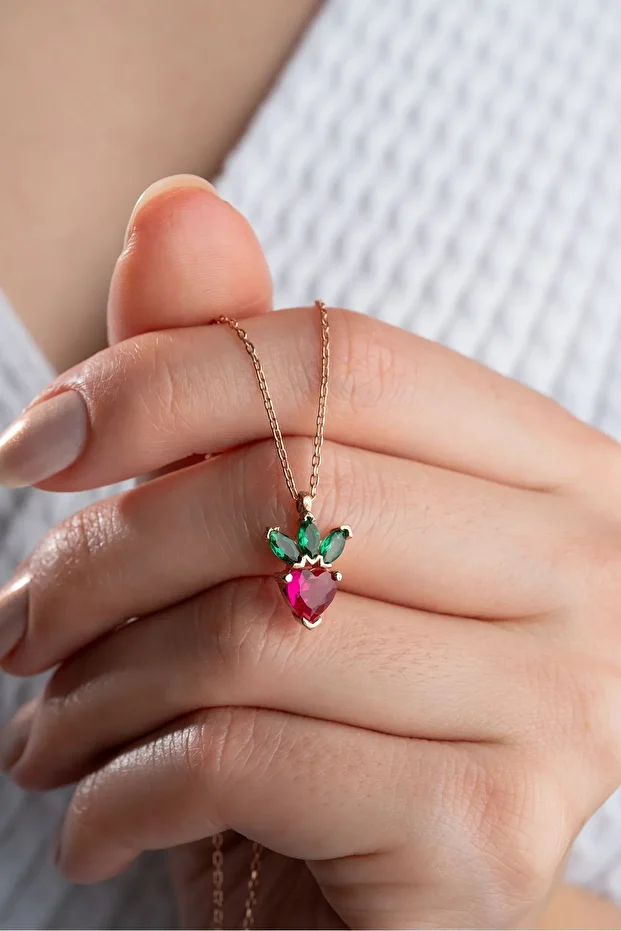 Gümüş Çilek Kolye