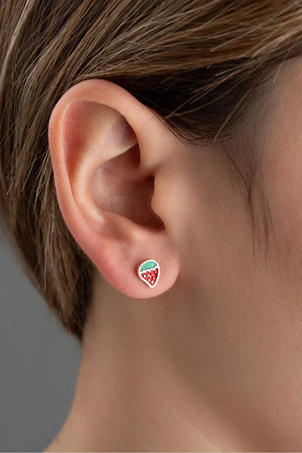 Gümüş Çilek Model Çocuk Küpesi