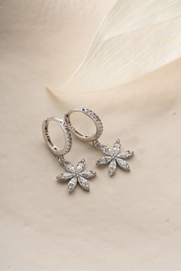 Gümüş Lotus Çiçeği Küpe