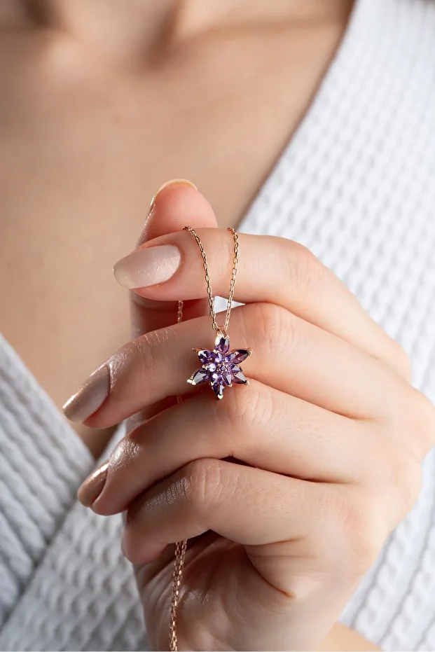 Gümüş Mor Lotus Çiçeği Kolye