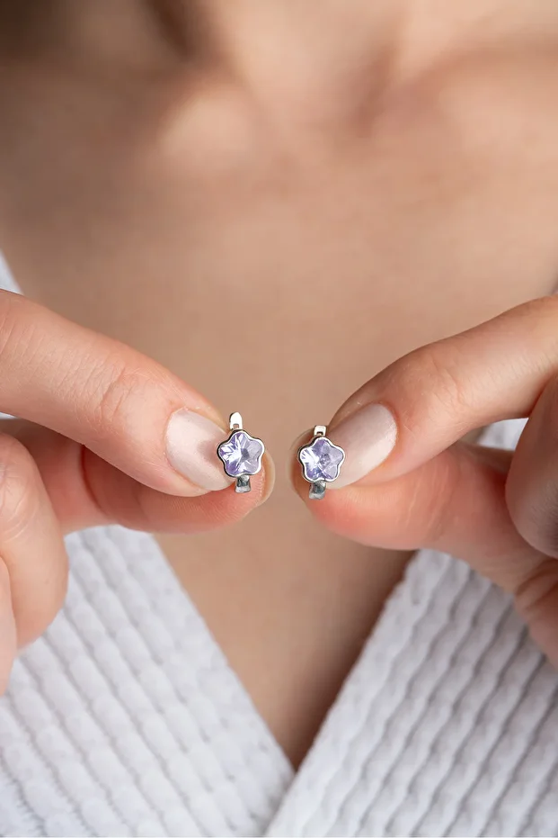 Gümüş Yıldız Minik Küpe