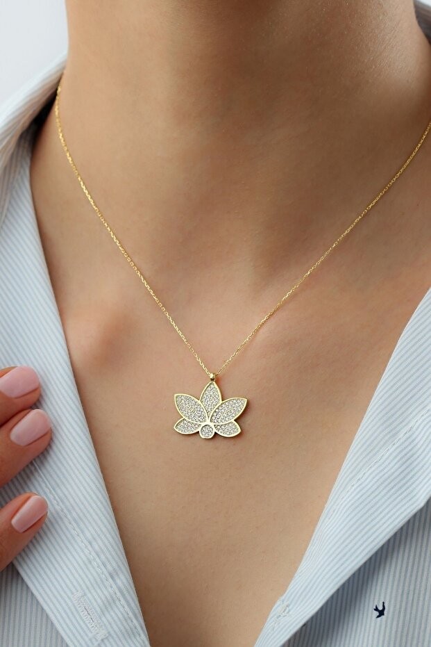 Gümüş Lotus Çiçeği Kolye