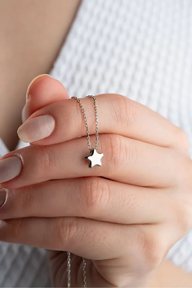 Gümüş Minik Yıldız Kolye
