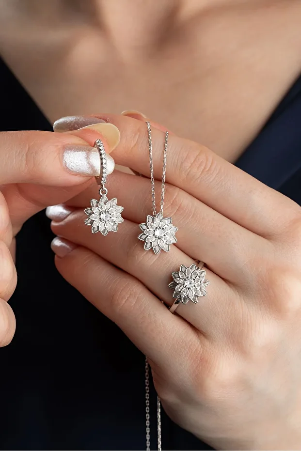 Gümüş Lotus Çiçeği Takı (Kolye-Küpe-Yüzük)Seti