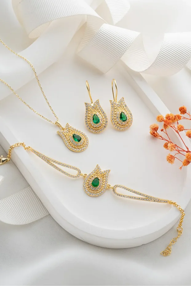 Gümüş Zümrüt Yeşili Lale Takı Seti