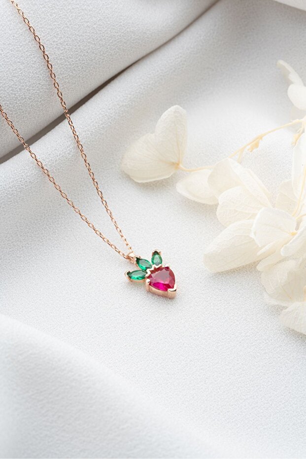 Gümüş Çilek Kolye