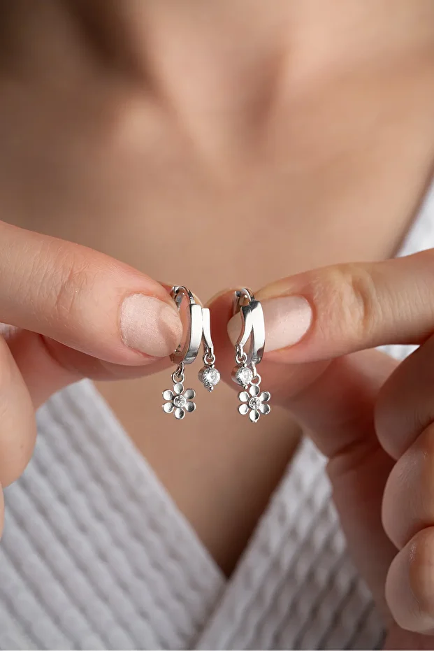 Gümüş Çift Çiçek Taşlı Küpe