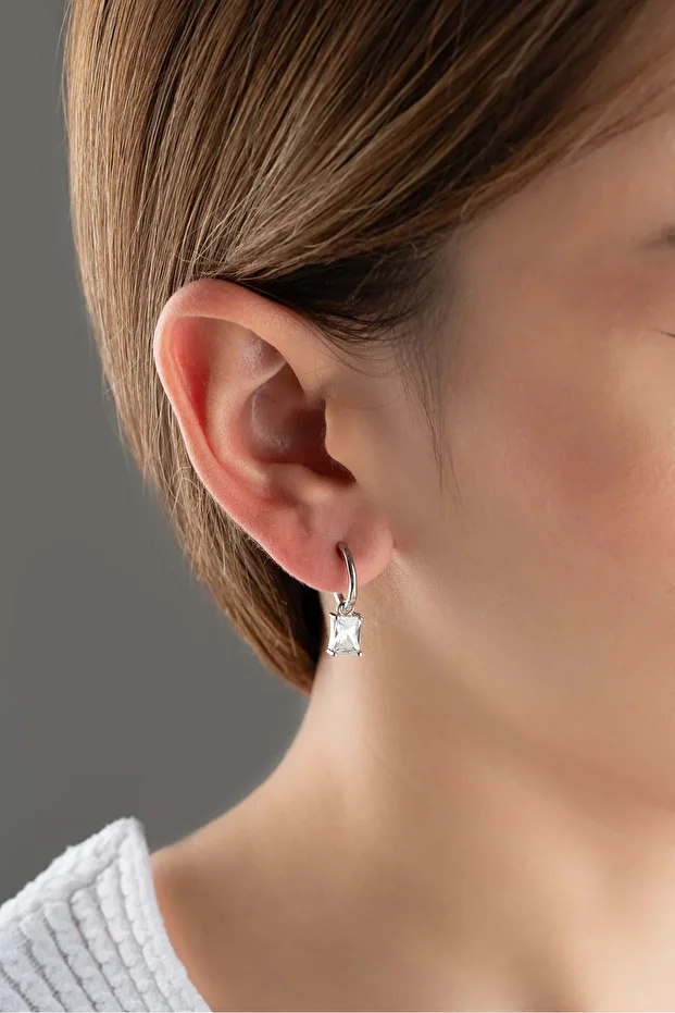 Gümüş Baget Taşlı Küpe