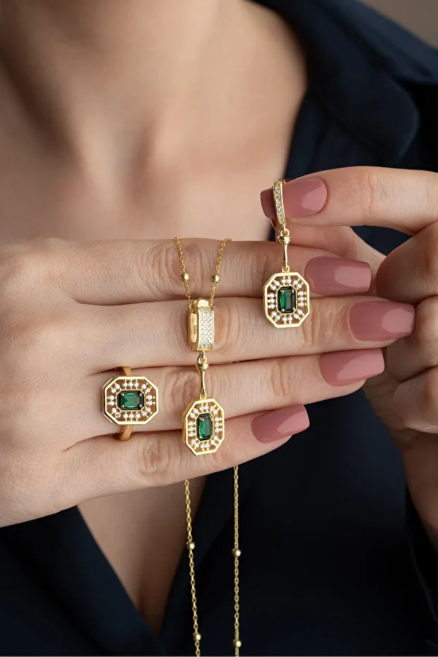 Gümüş Işıklı Kutuda Serenay Set Takım