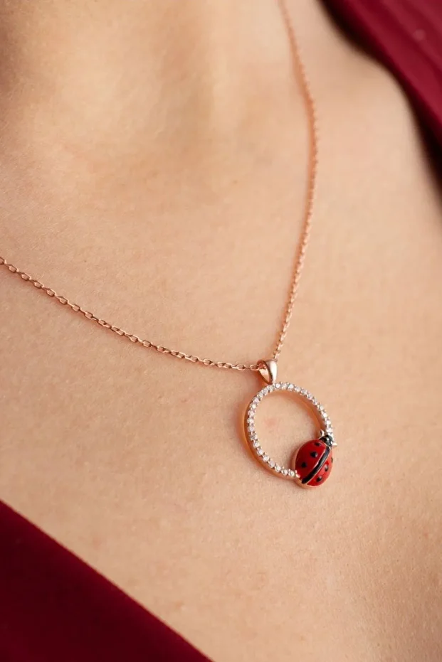 Gümüş Uğur Böcekli Halka Kolye