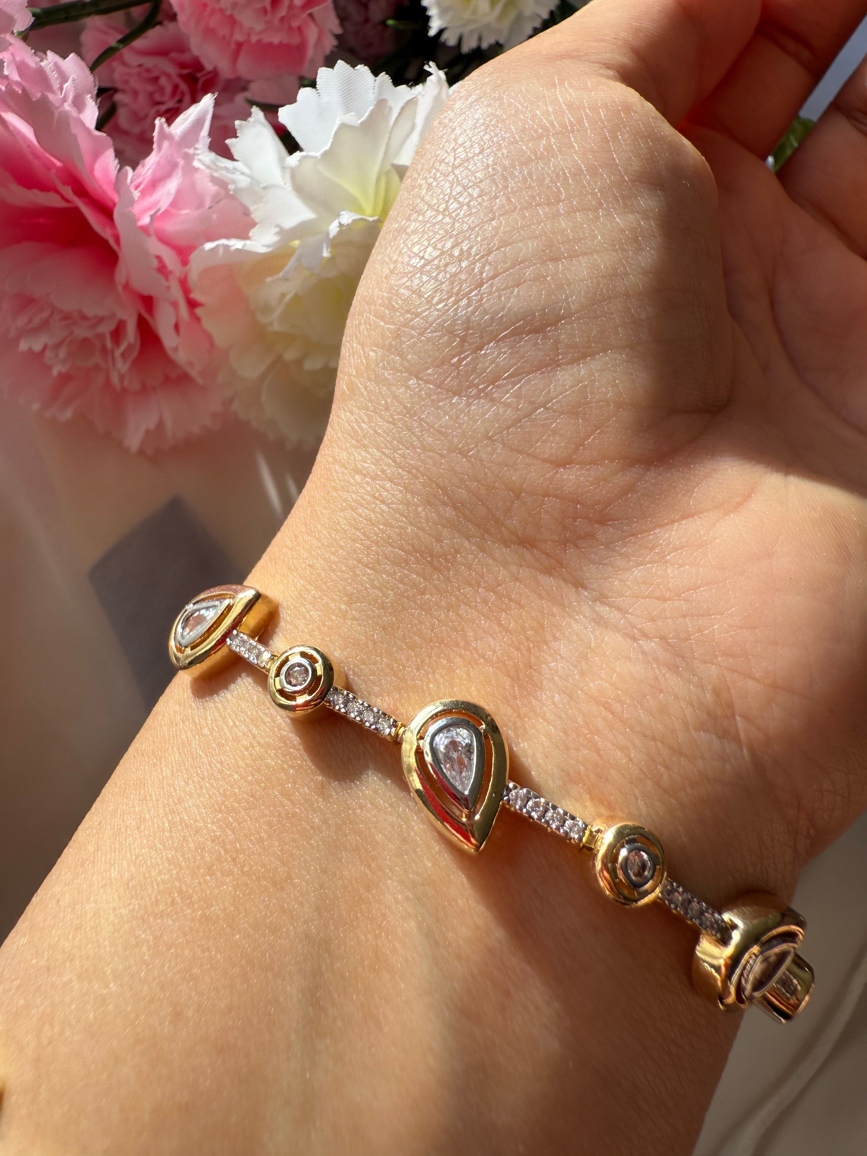 GOLDEN DRIP BİLEKLİK