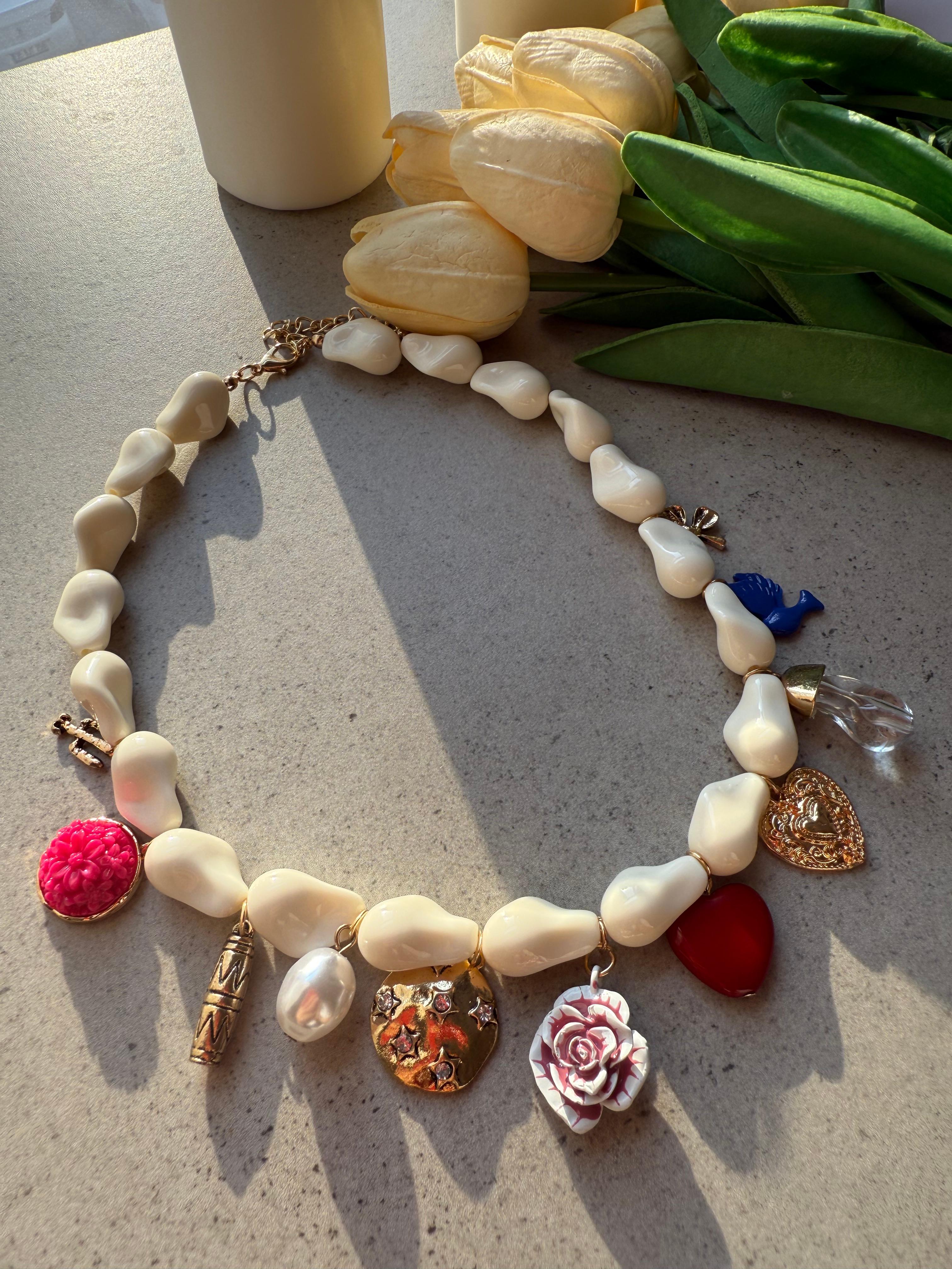 ROSE HEART KOLYE
