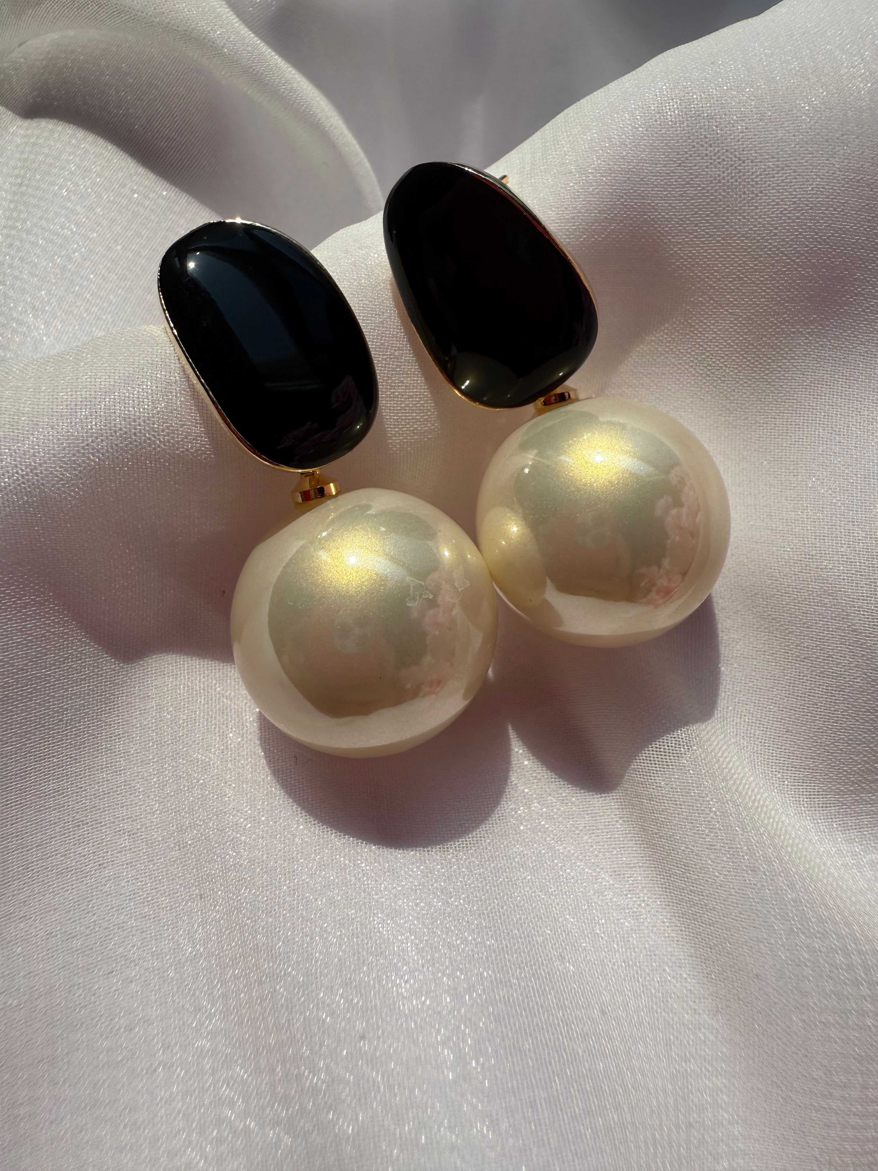 BLACK DOT KÜPE