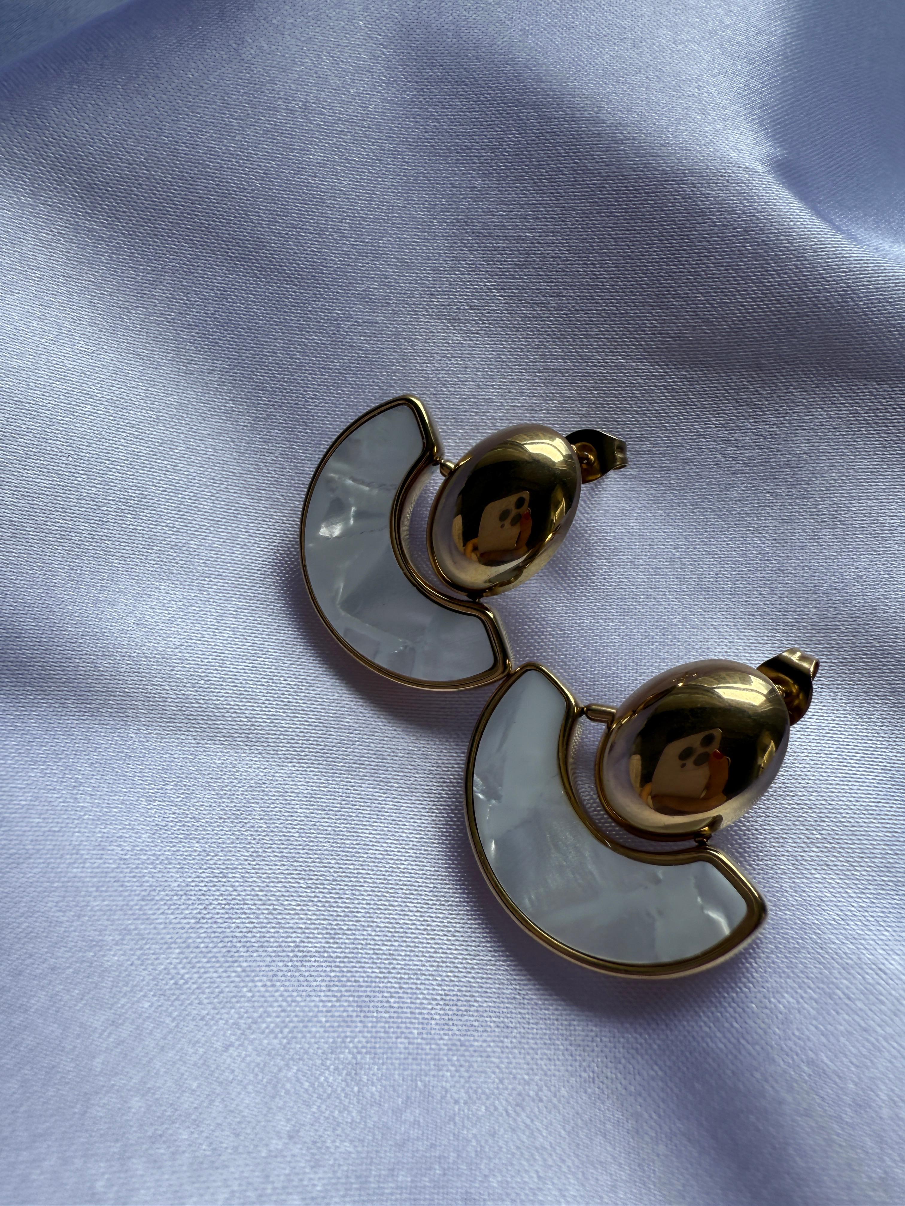 GOLD MOON KÜPE