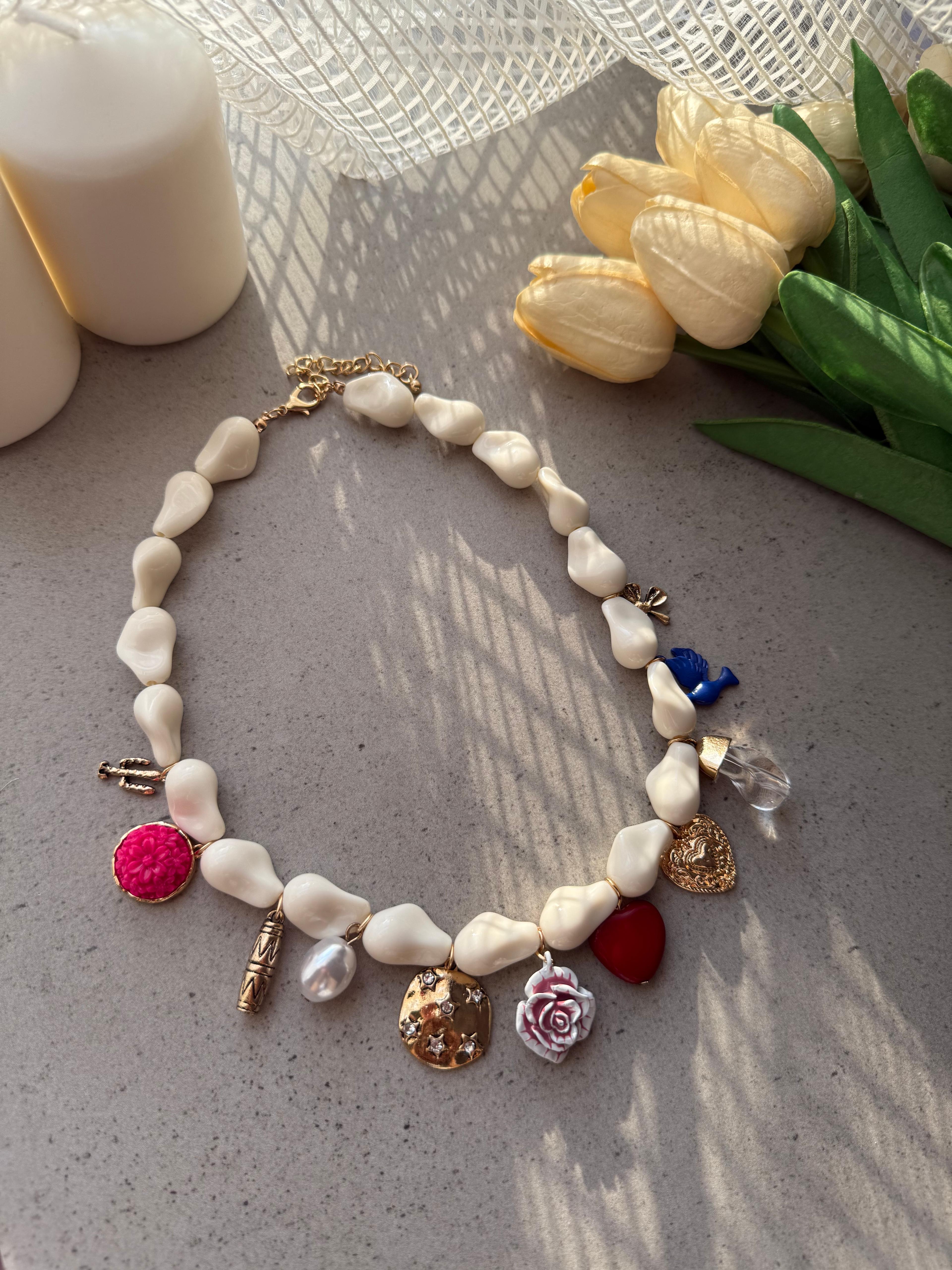 ROSE HEART KOLYE