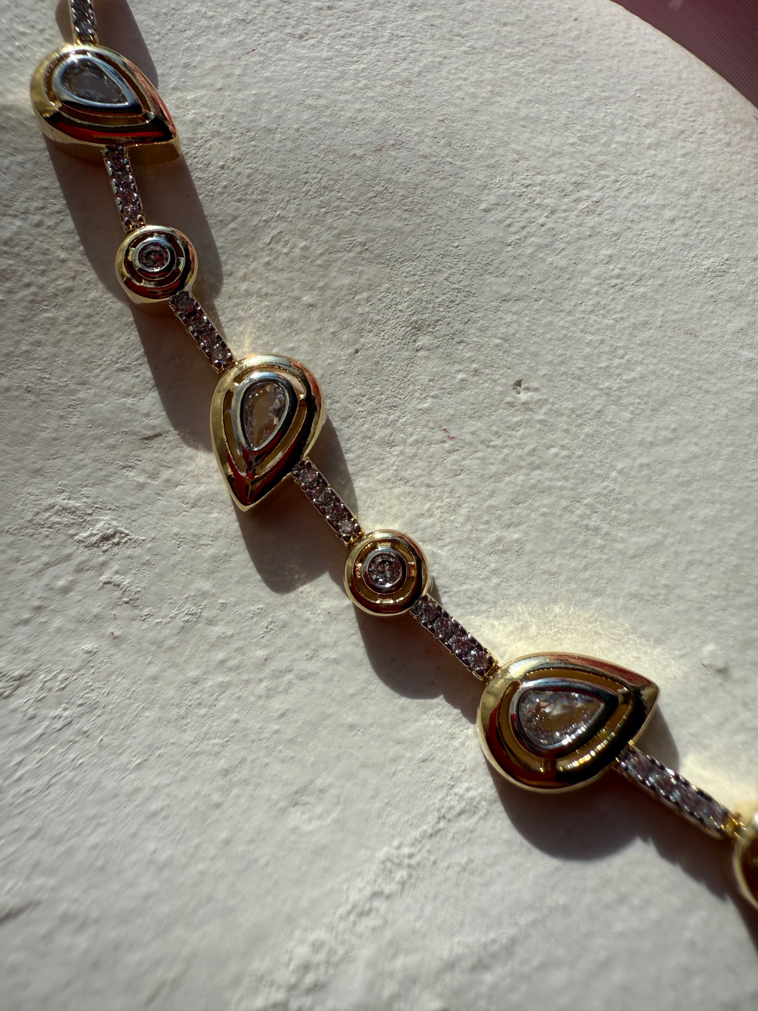 GOLDEN DRIP BİLEKLİK