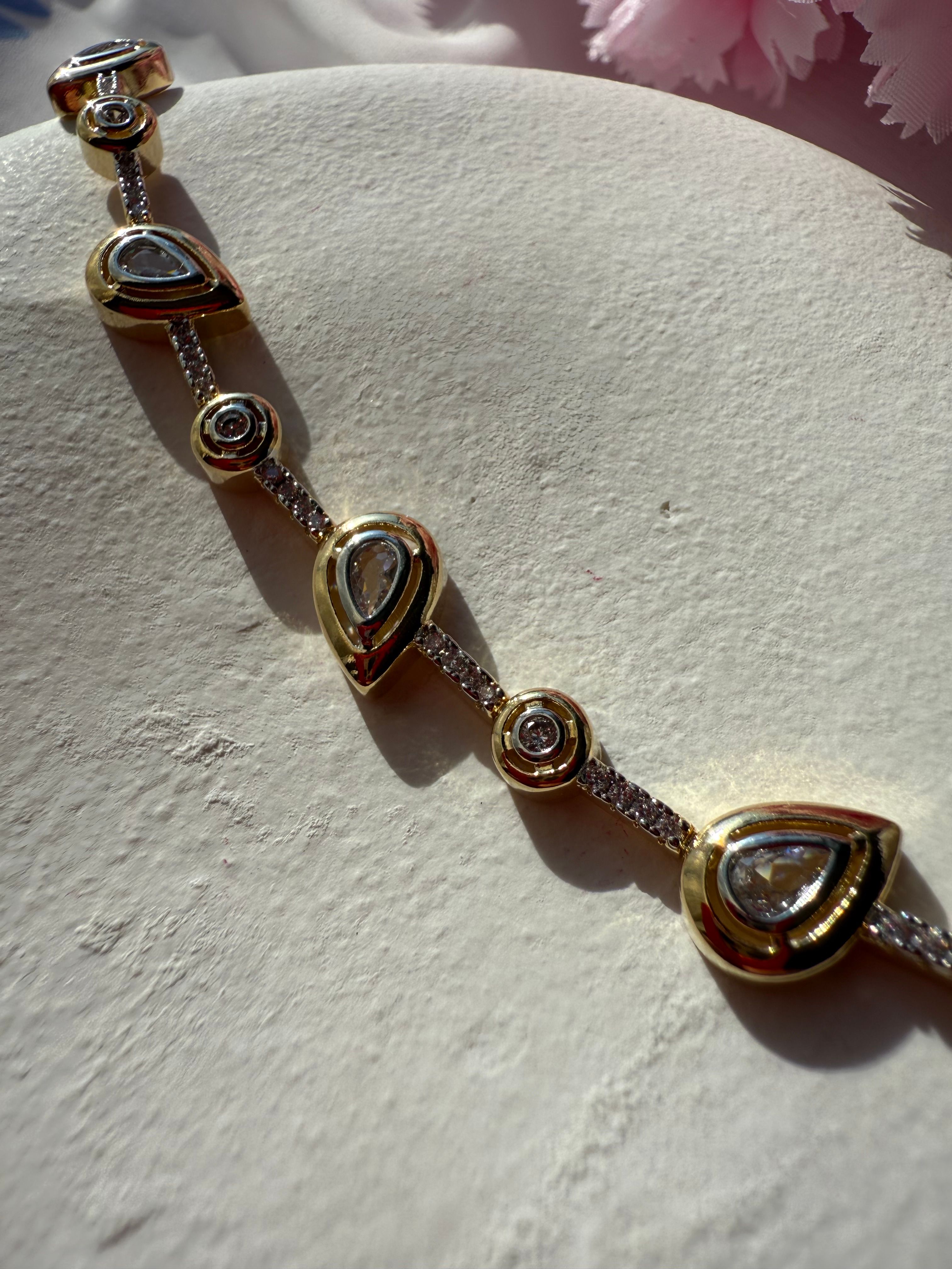GOLDEN DRIP BİLEKLİK