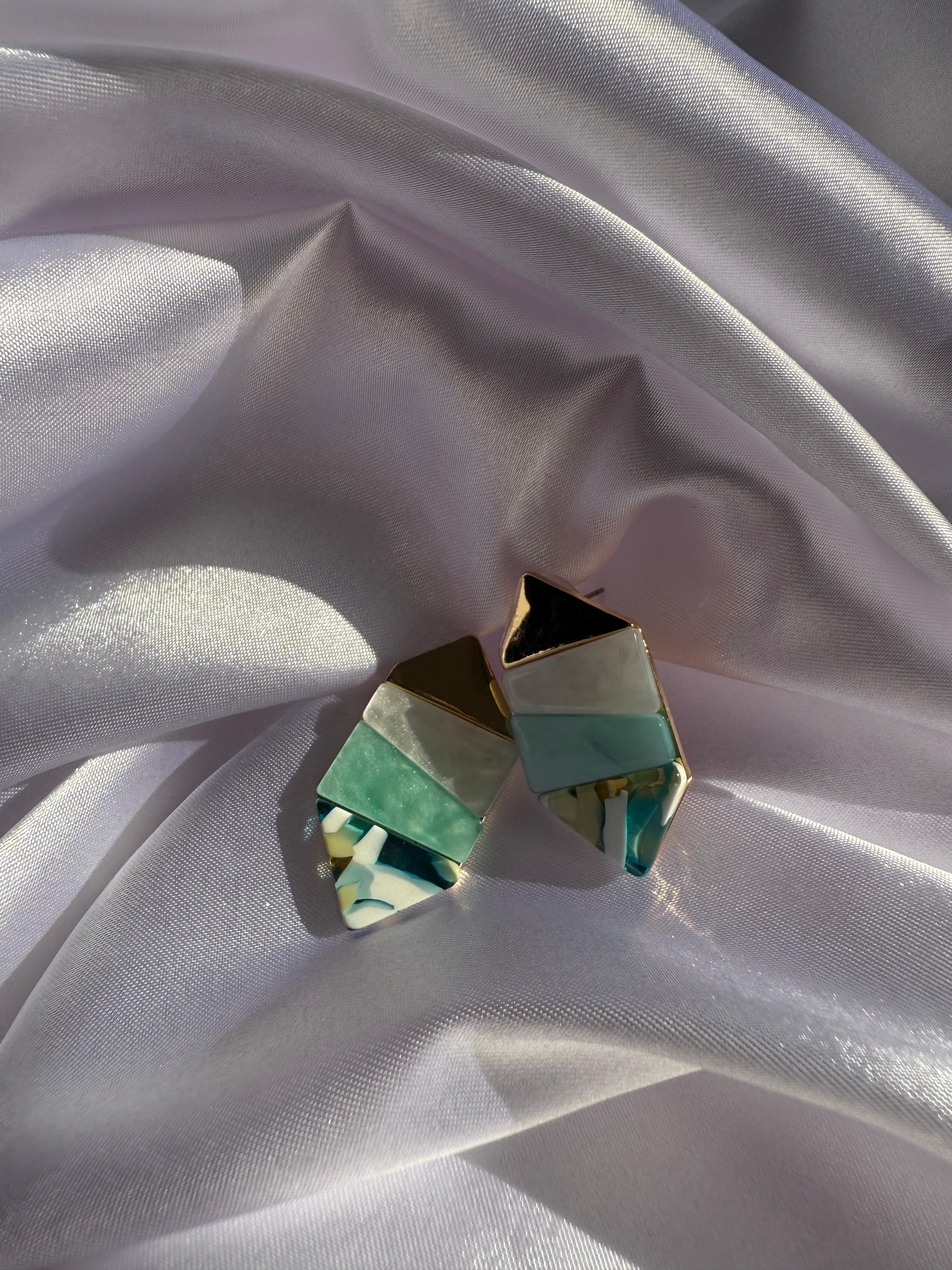 TRIANGLE AQUA GREEN KÜPE