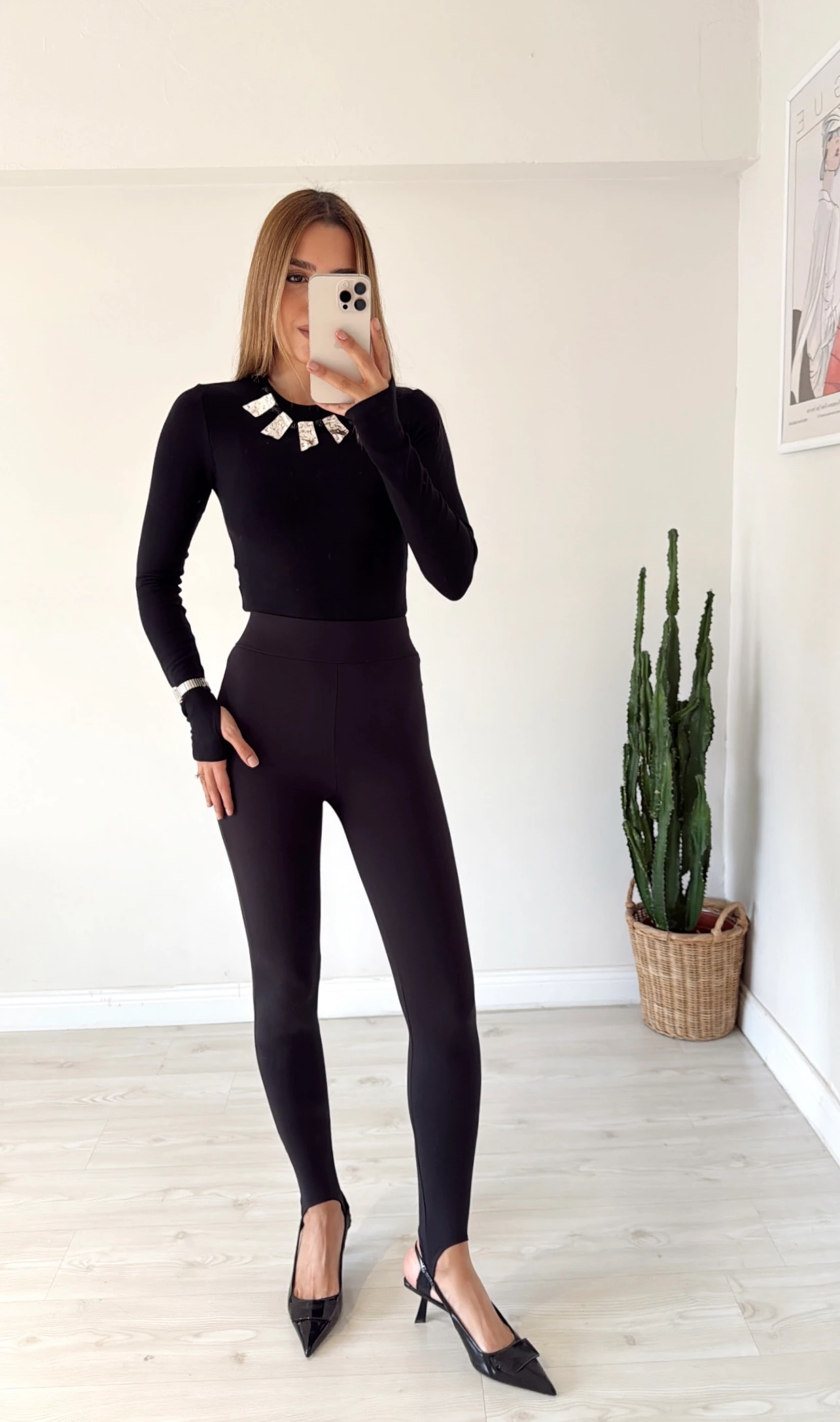 Parmak Geçmeli Bluz Siyah