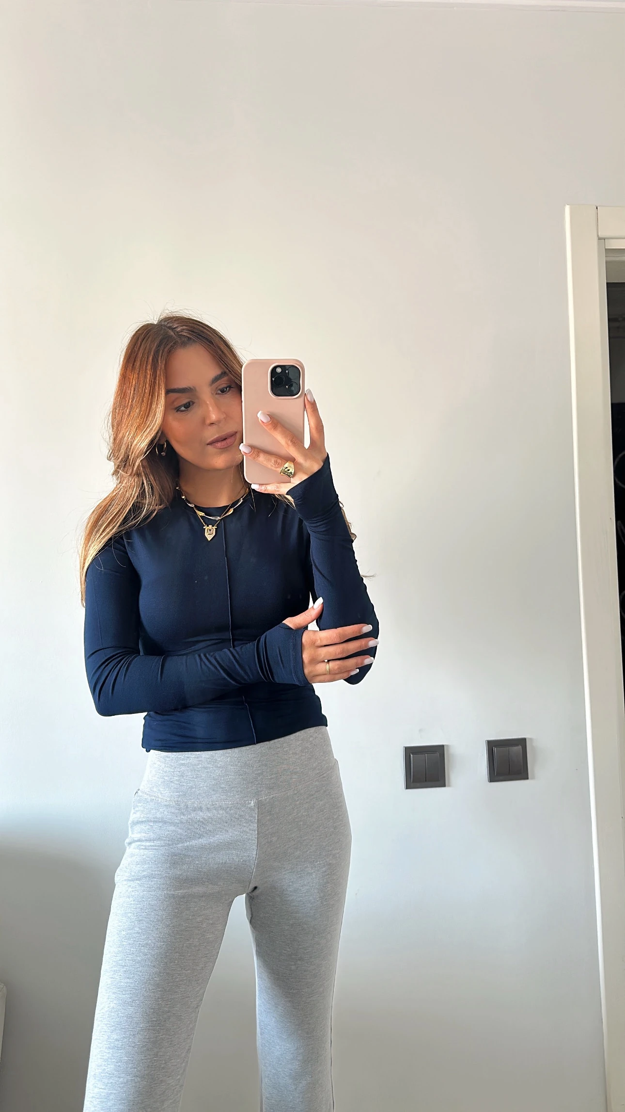 Parmak Geçmeli Bluz Lacivert