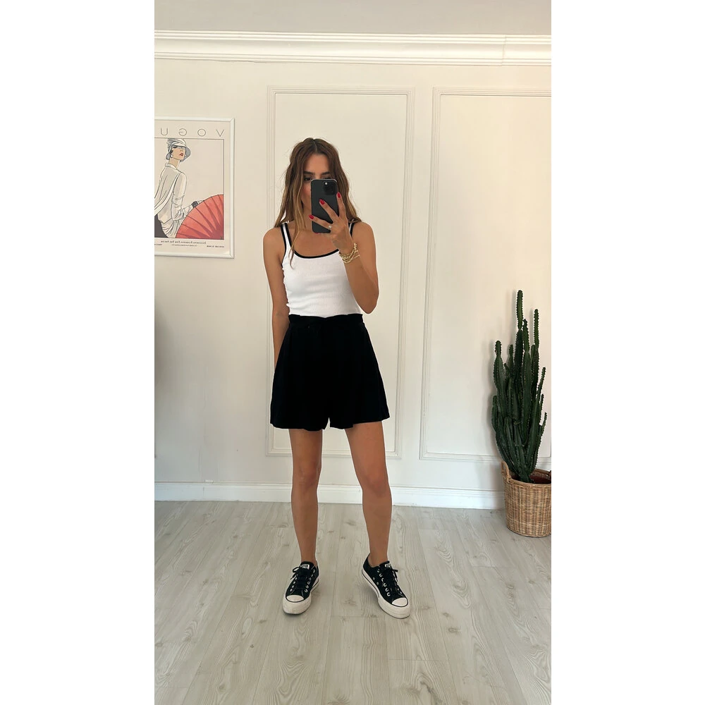 Bağlama Detaylı Rahat Şort Siyah