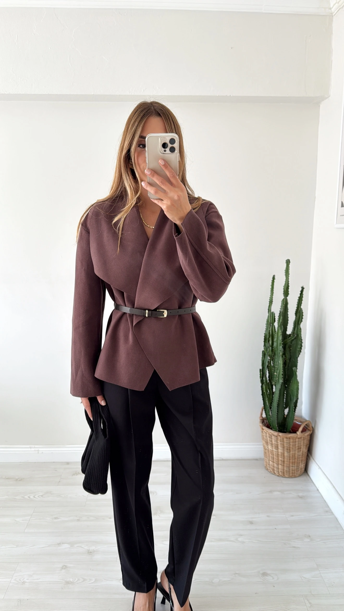 Şal Yaka  Kemerli Ceket