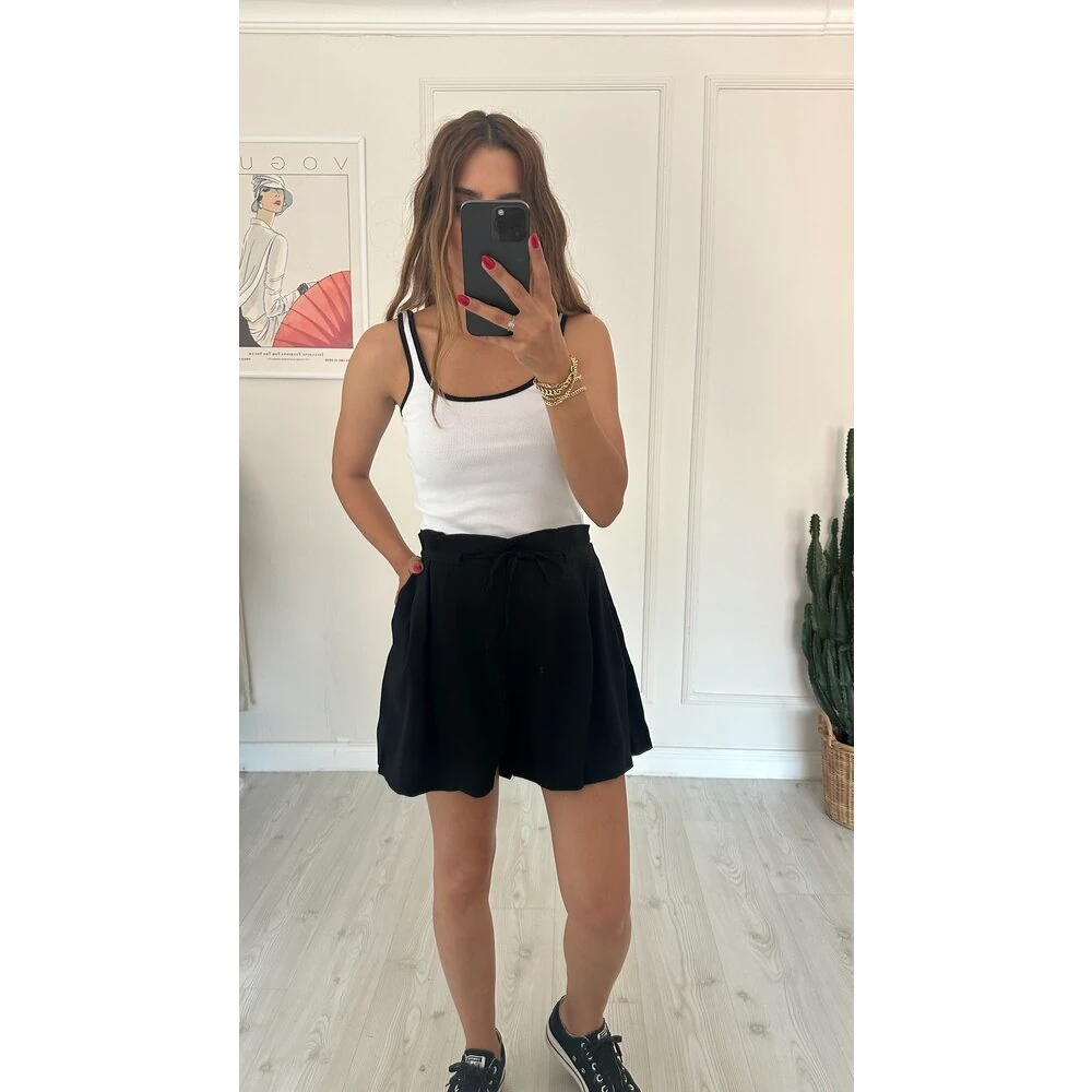 Bağlama Detaylı Rahat Şort Siyah