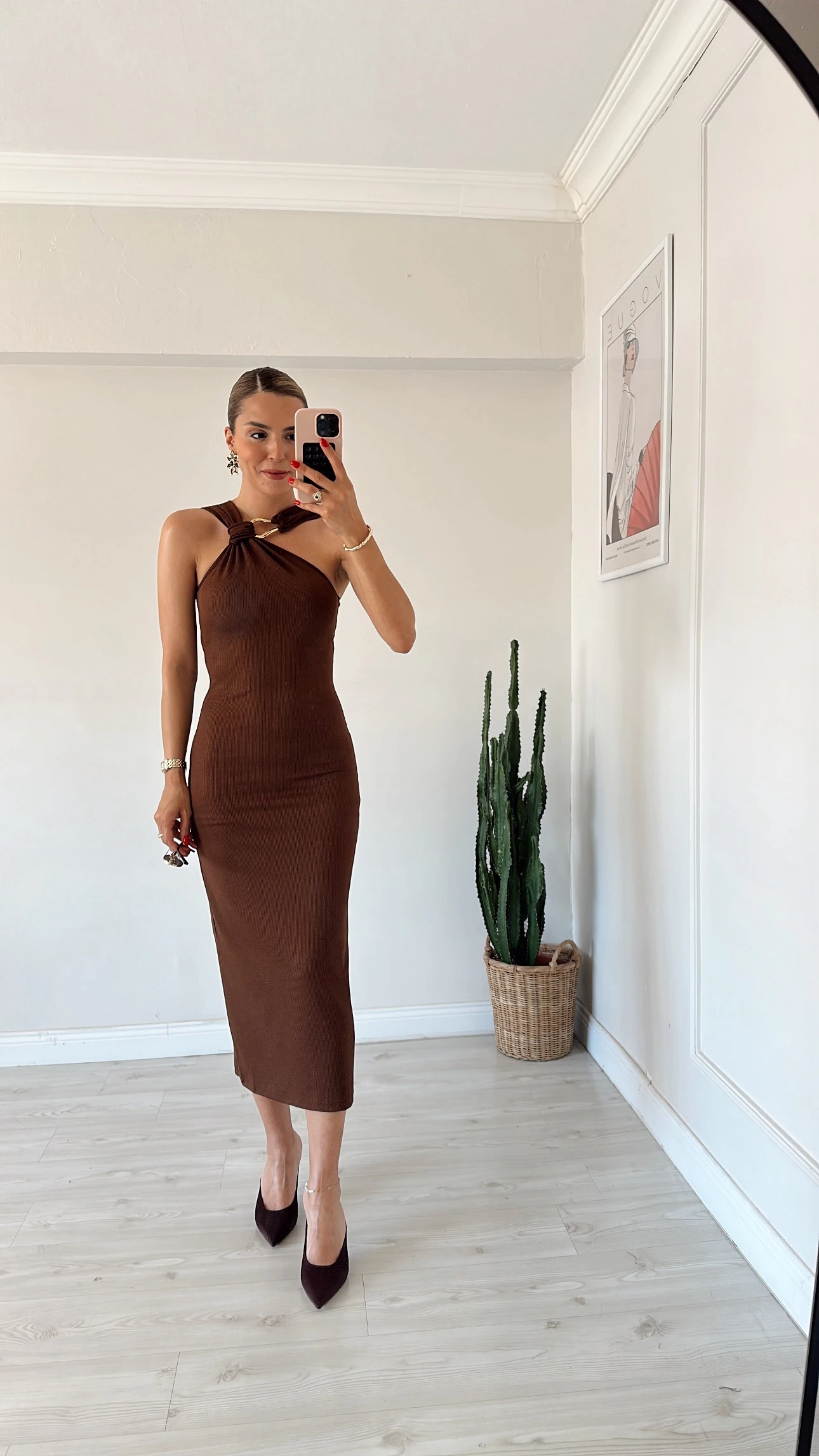 Aksesuar Detaylı Midi Elbise