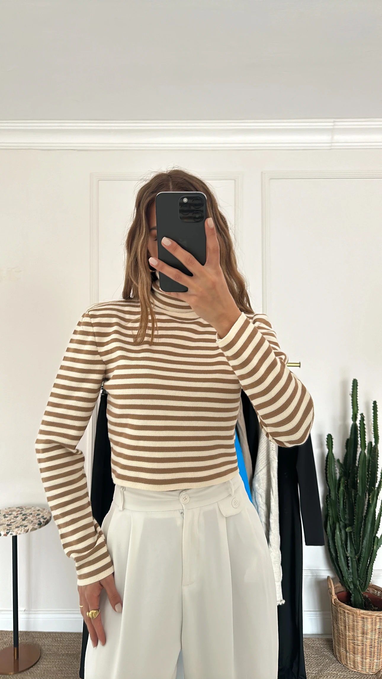 Camel Çizgili Boğazlı Triko Kazak