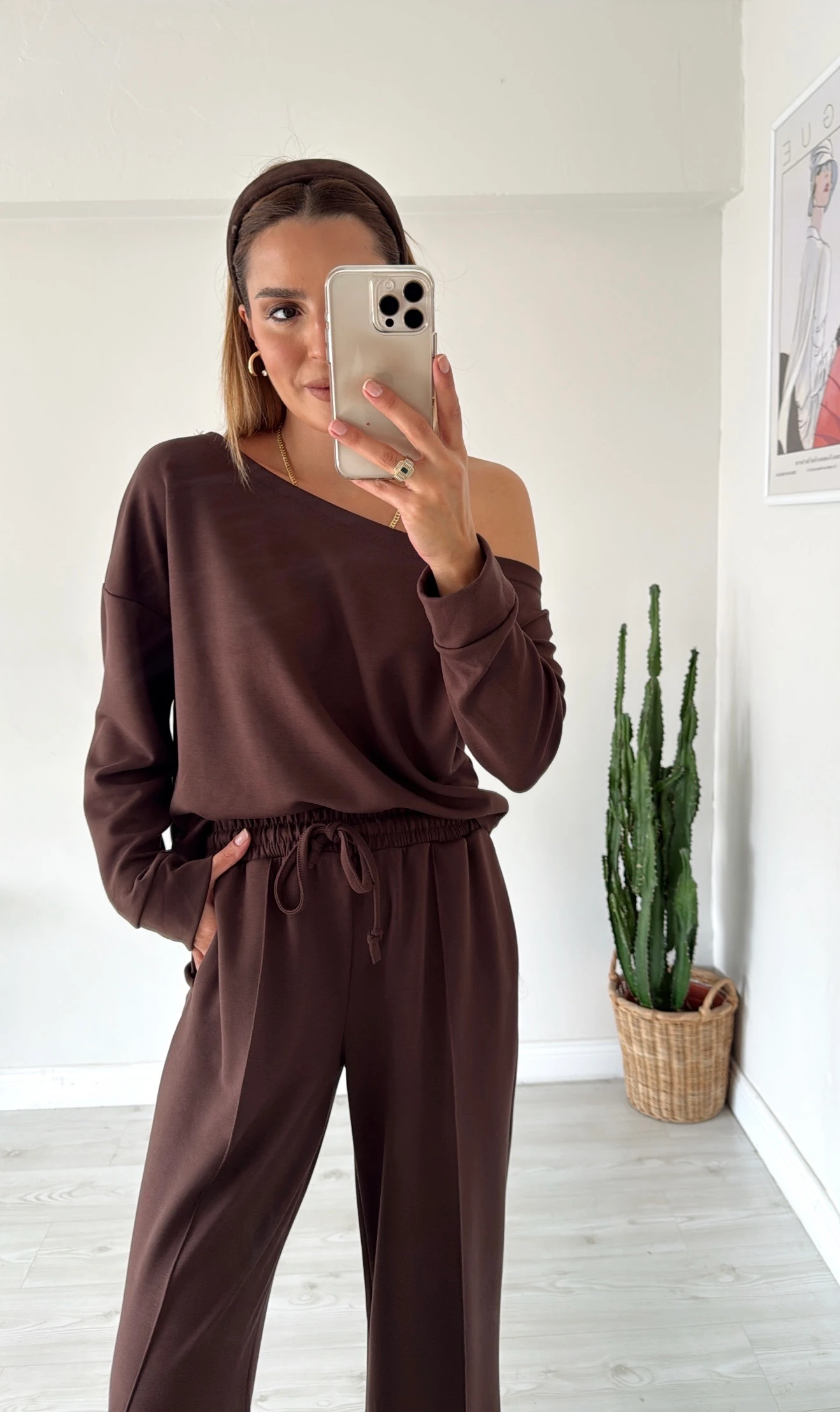 Kayık Yaka Modal Takım Kahve