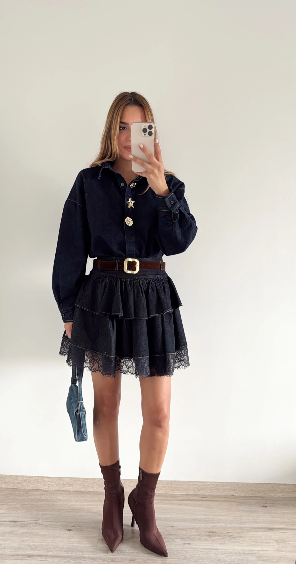 Gold Düğme Gömlekli Etekli Takım