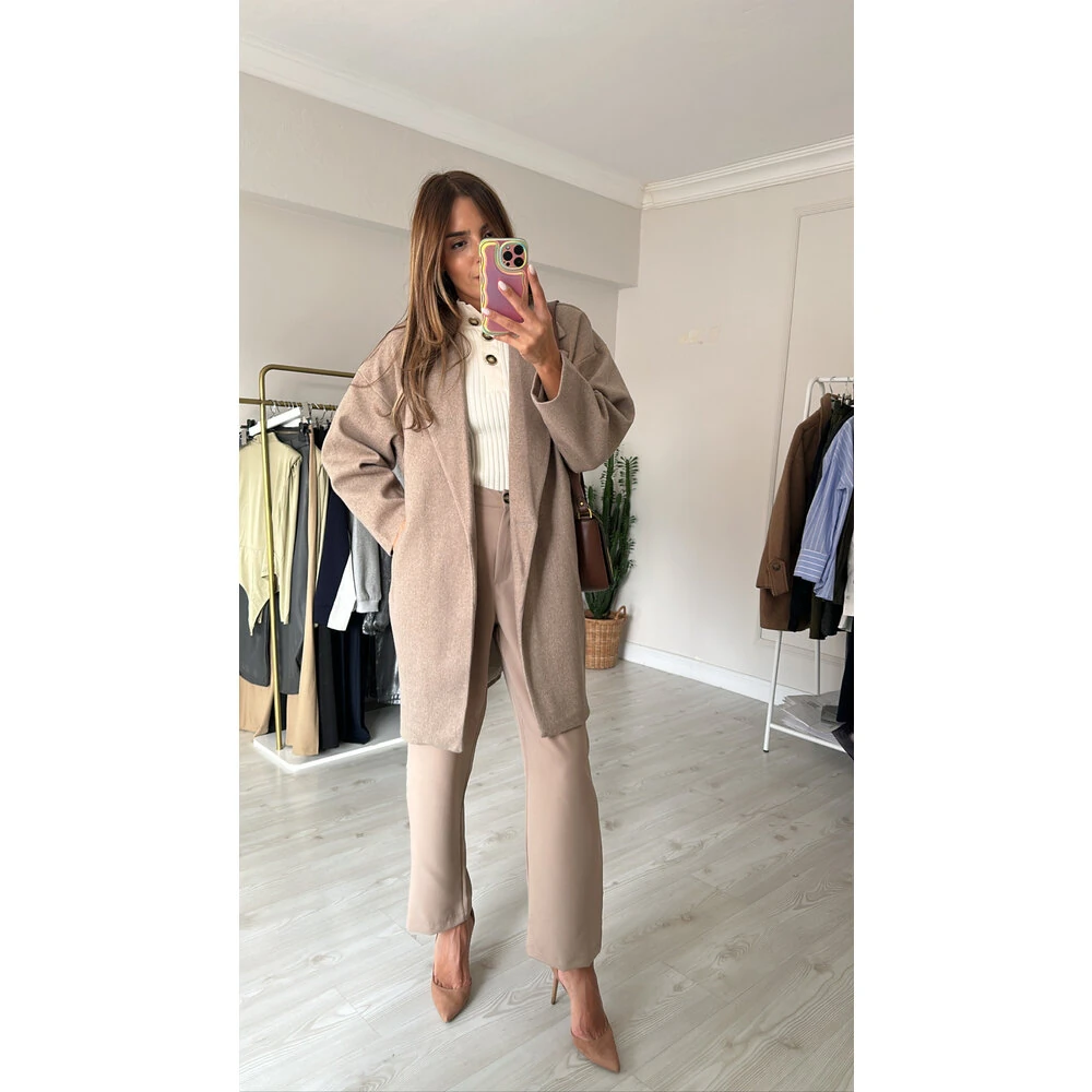 Tek Düğmeli İnce Kaban