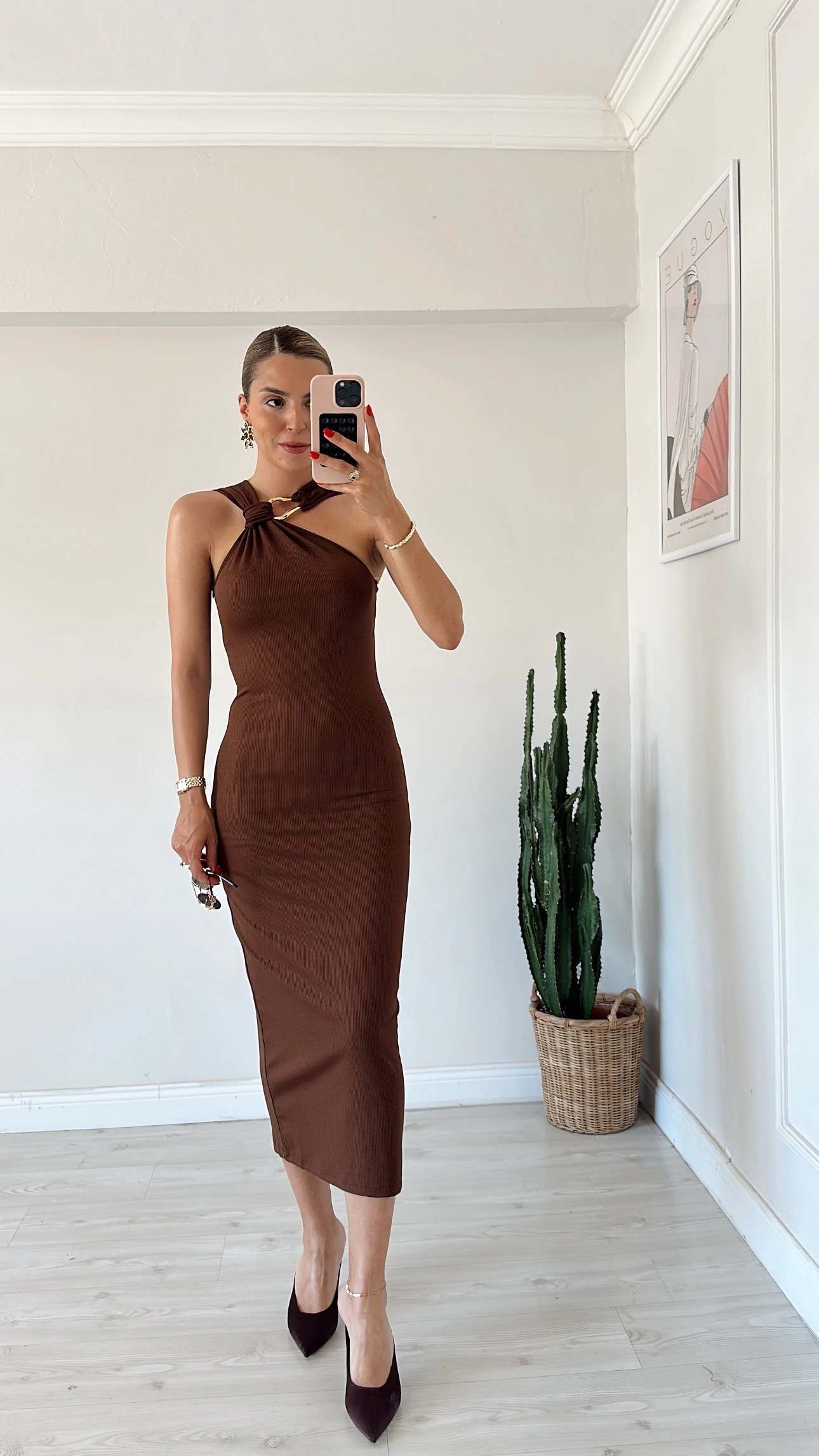 Aksesuar Detaylı Midi Elbise