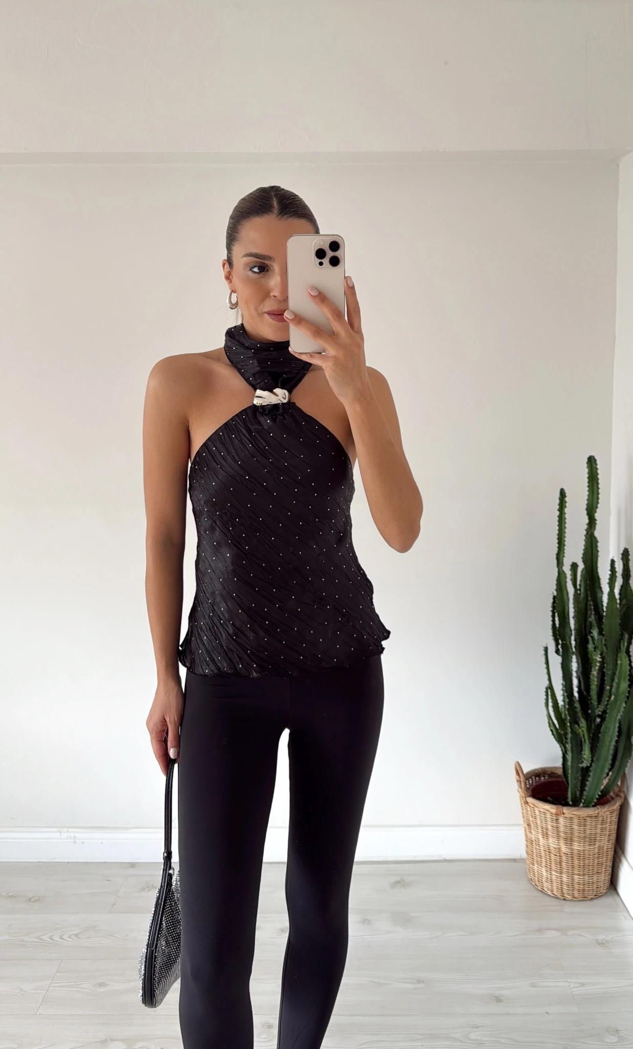 Taşlı Sırt Dekolteli Bluz