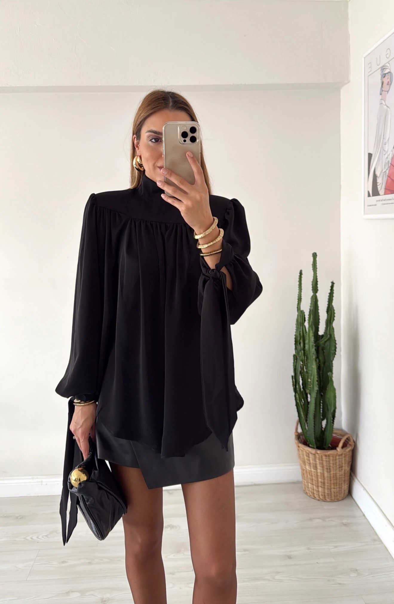 Vatkalı Kol Detaylı Gömlek Siyah