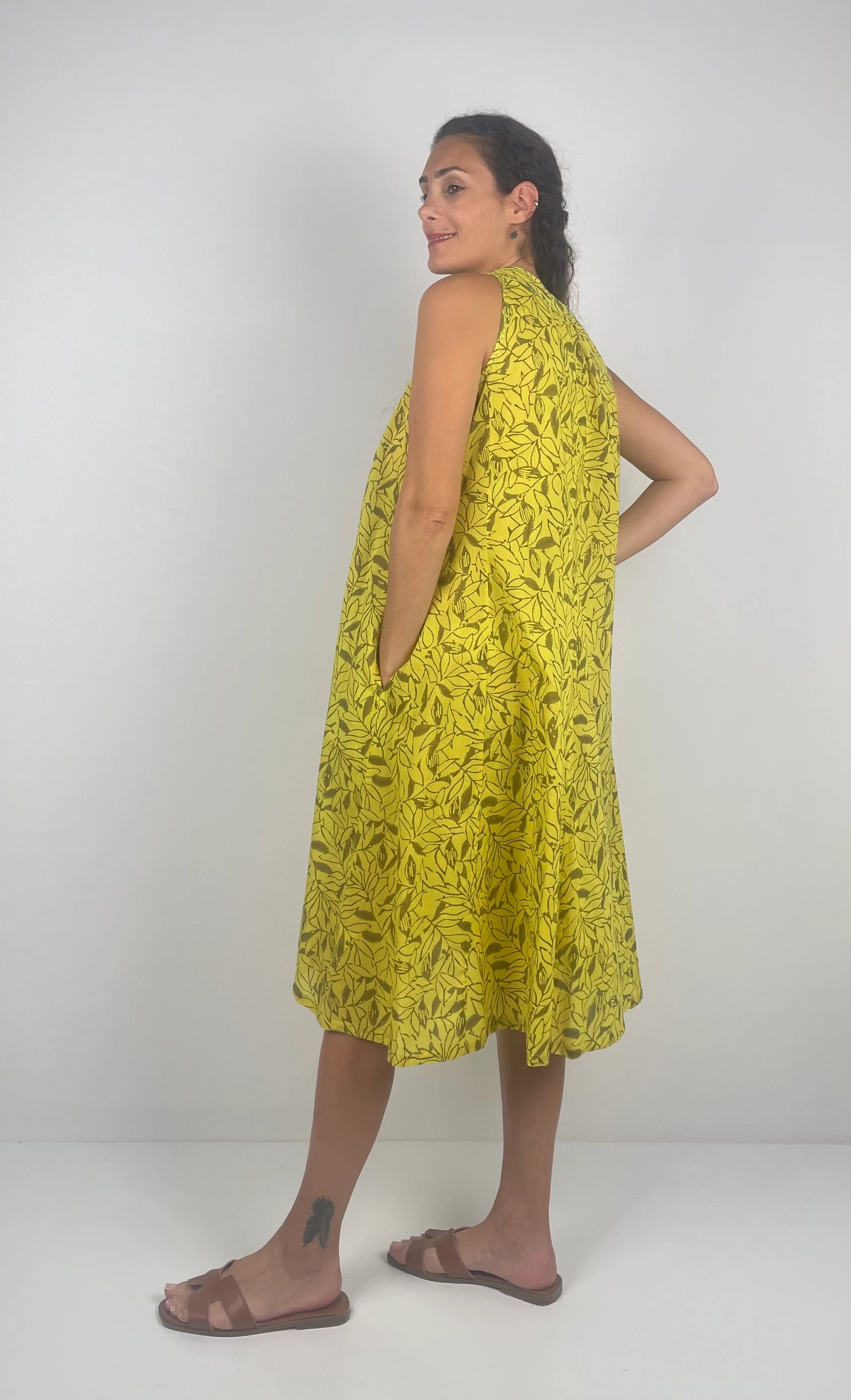 CLEMENTE  Yuvarlak  Yaka  Sıfır  Kol  Desenli El Baskısı  Midi Boy  Elbise