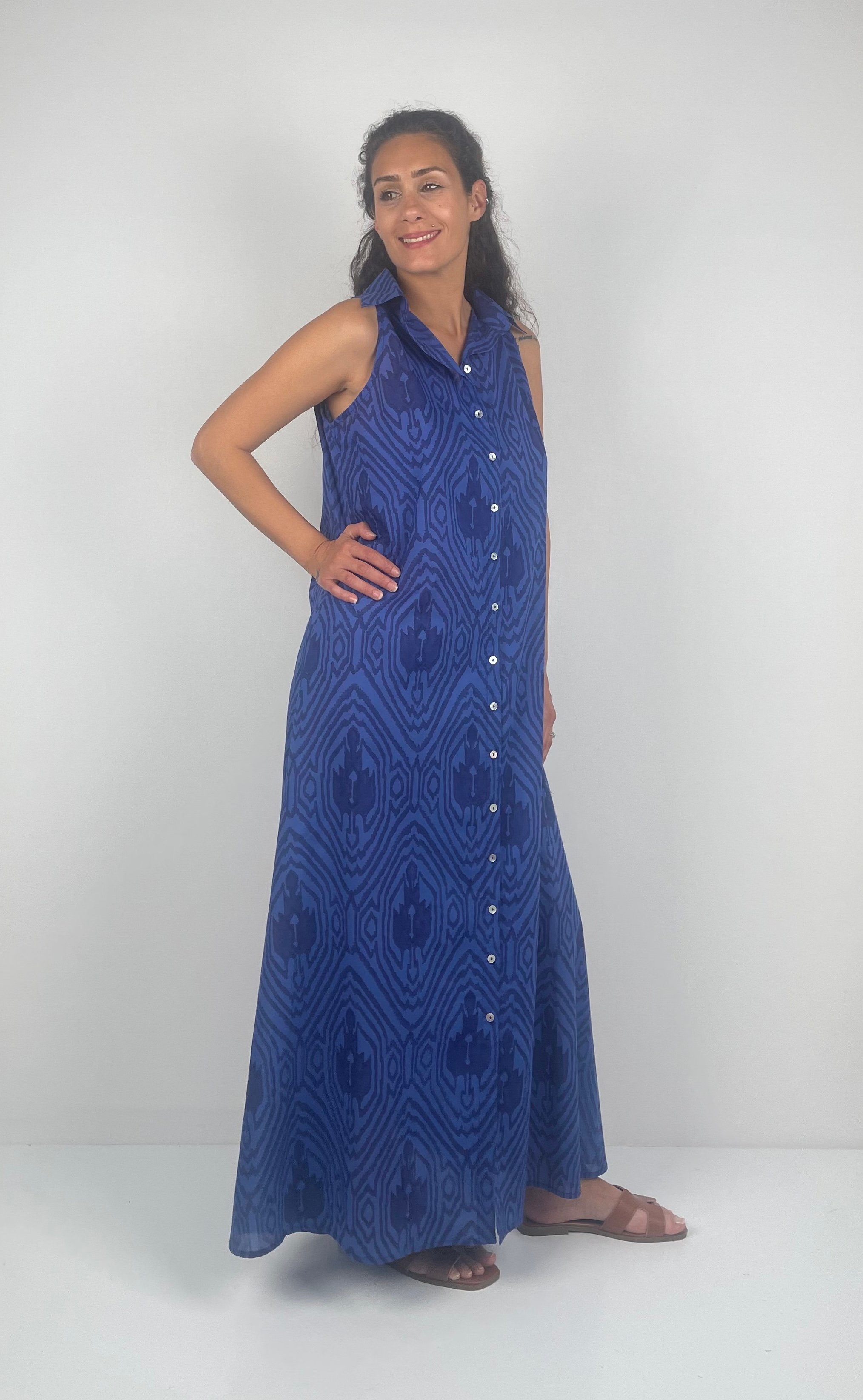 SOPHIA  DRESS   Gömlek Yaka Sıfır  Kol Kemerli  Desenli El Baskısı Uzun  Elbise