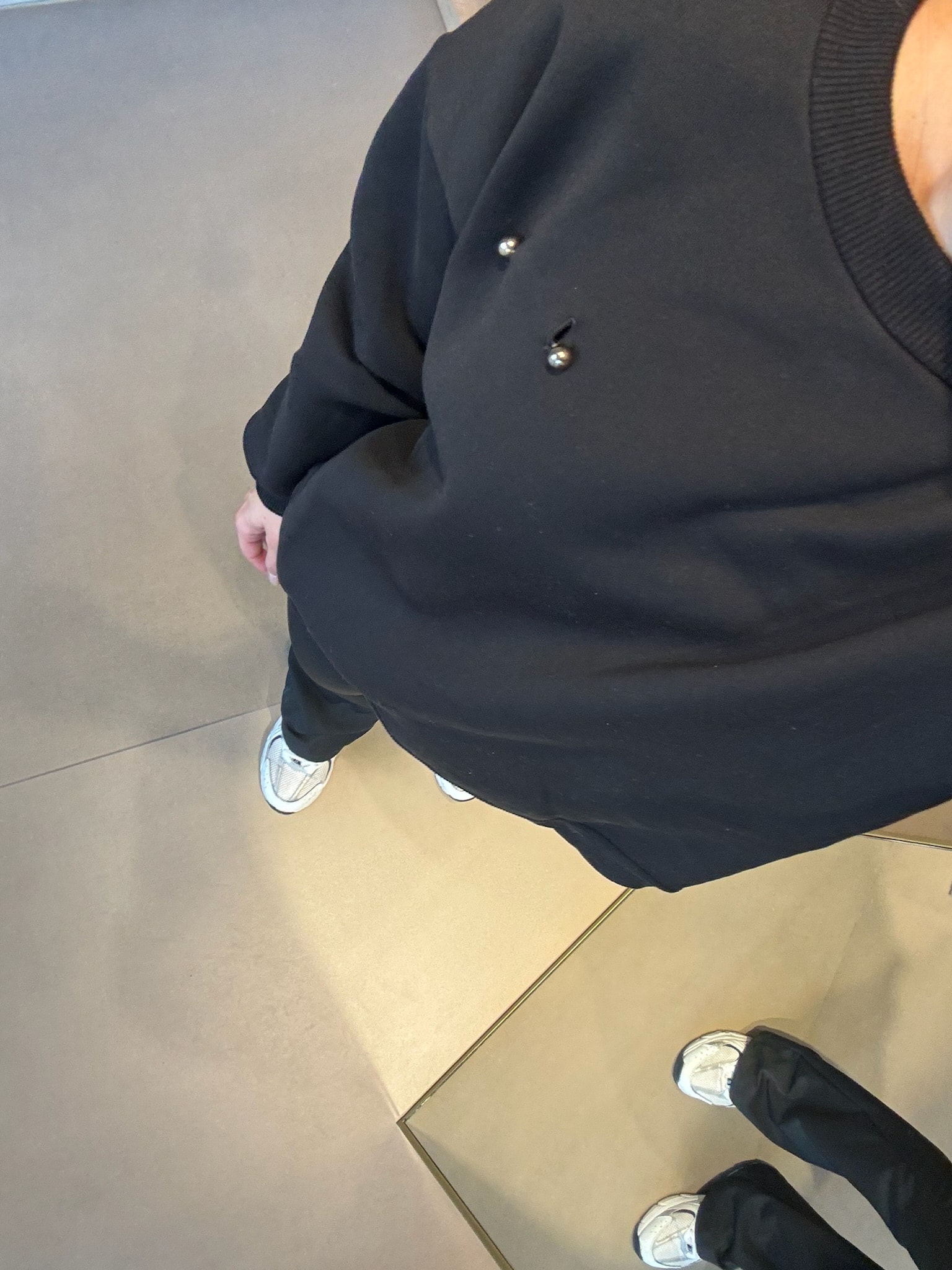 Orijinal Marka Şardonlu Metal Aksesuarlı Sweatshirt