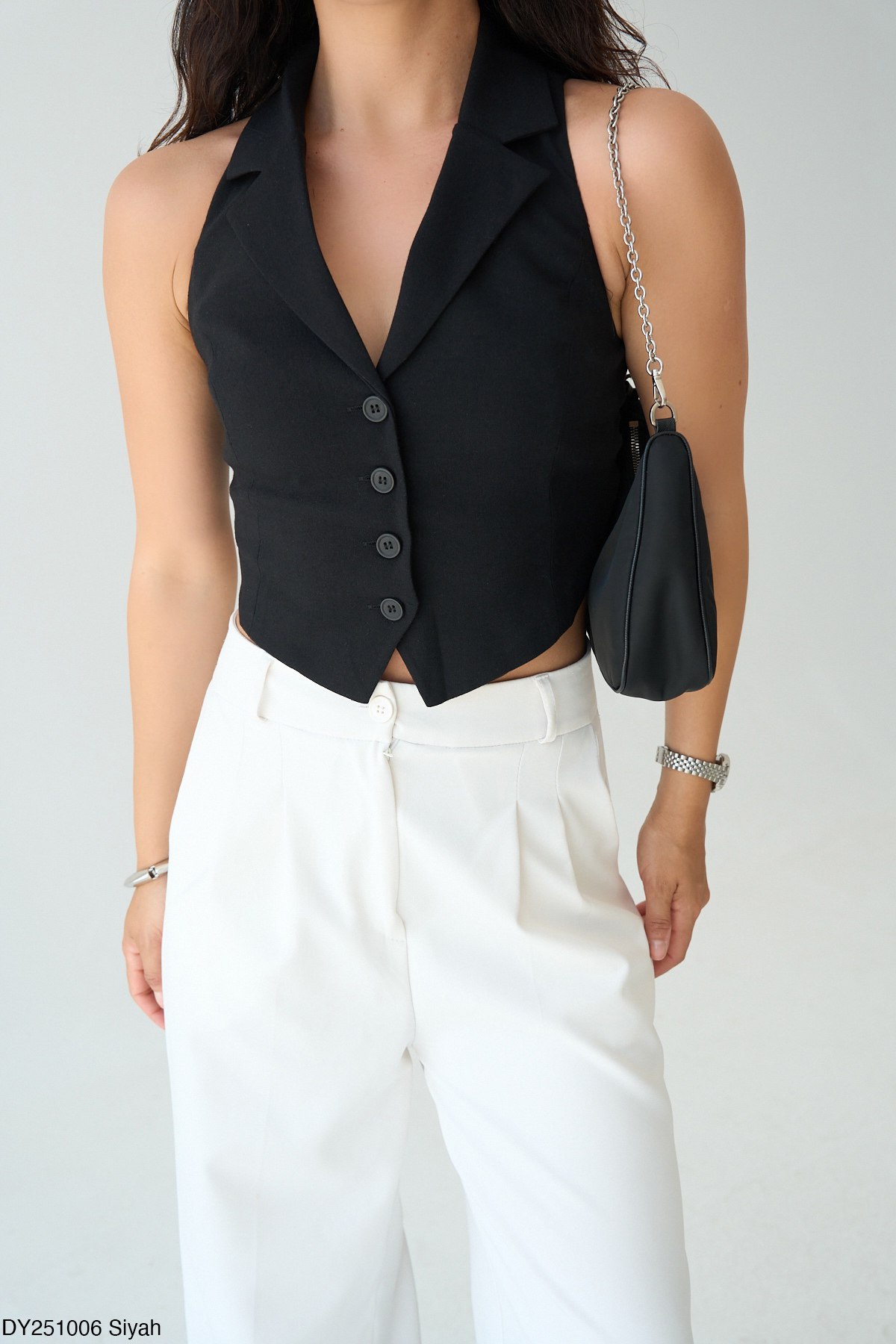 Sırt Bağlama Detaylı Yelek