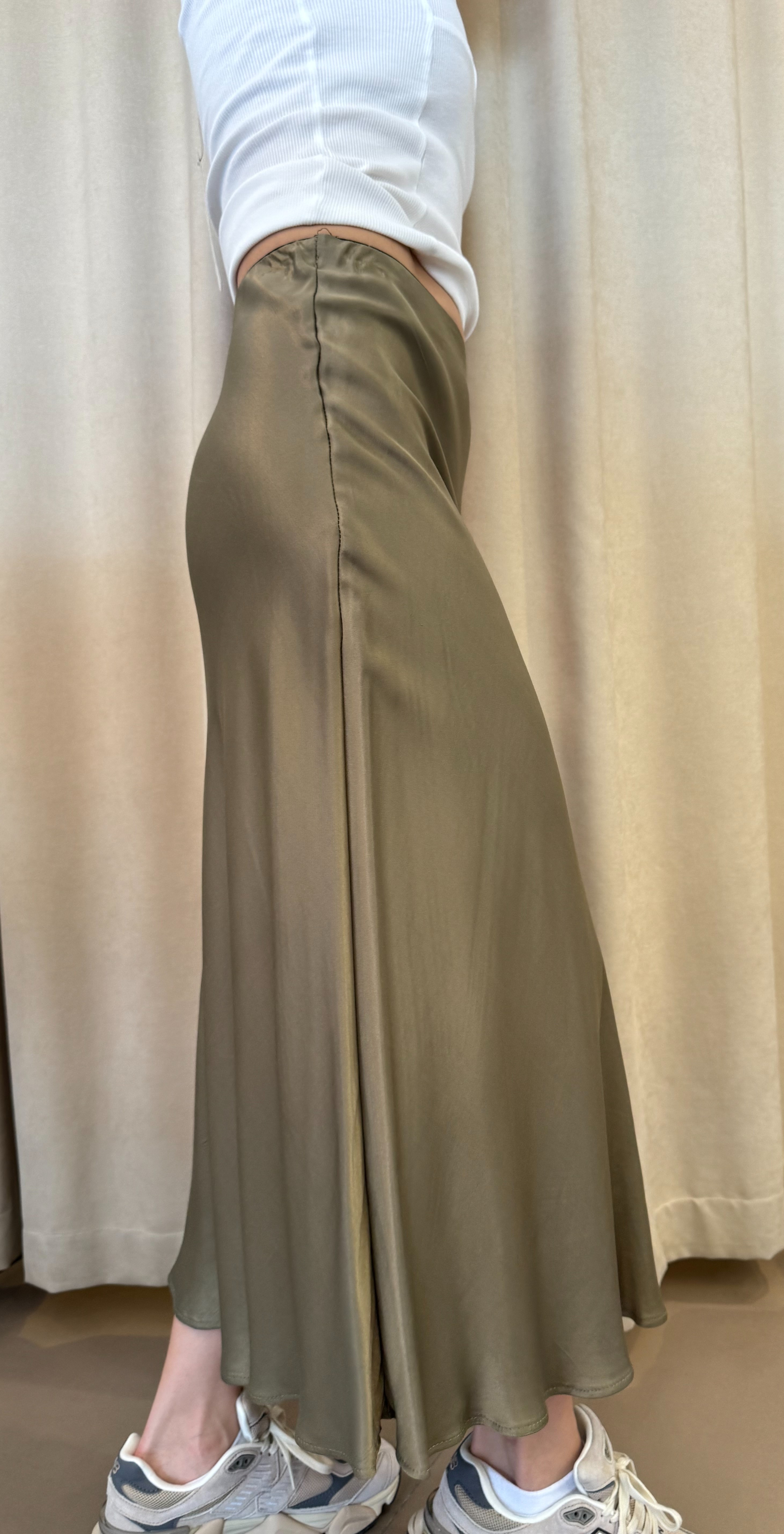 Saten Etek Midi-Haki