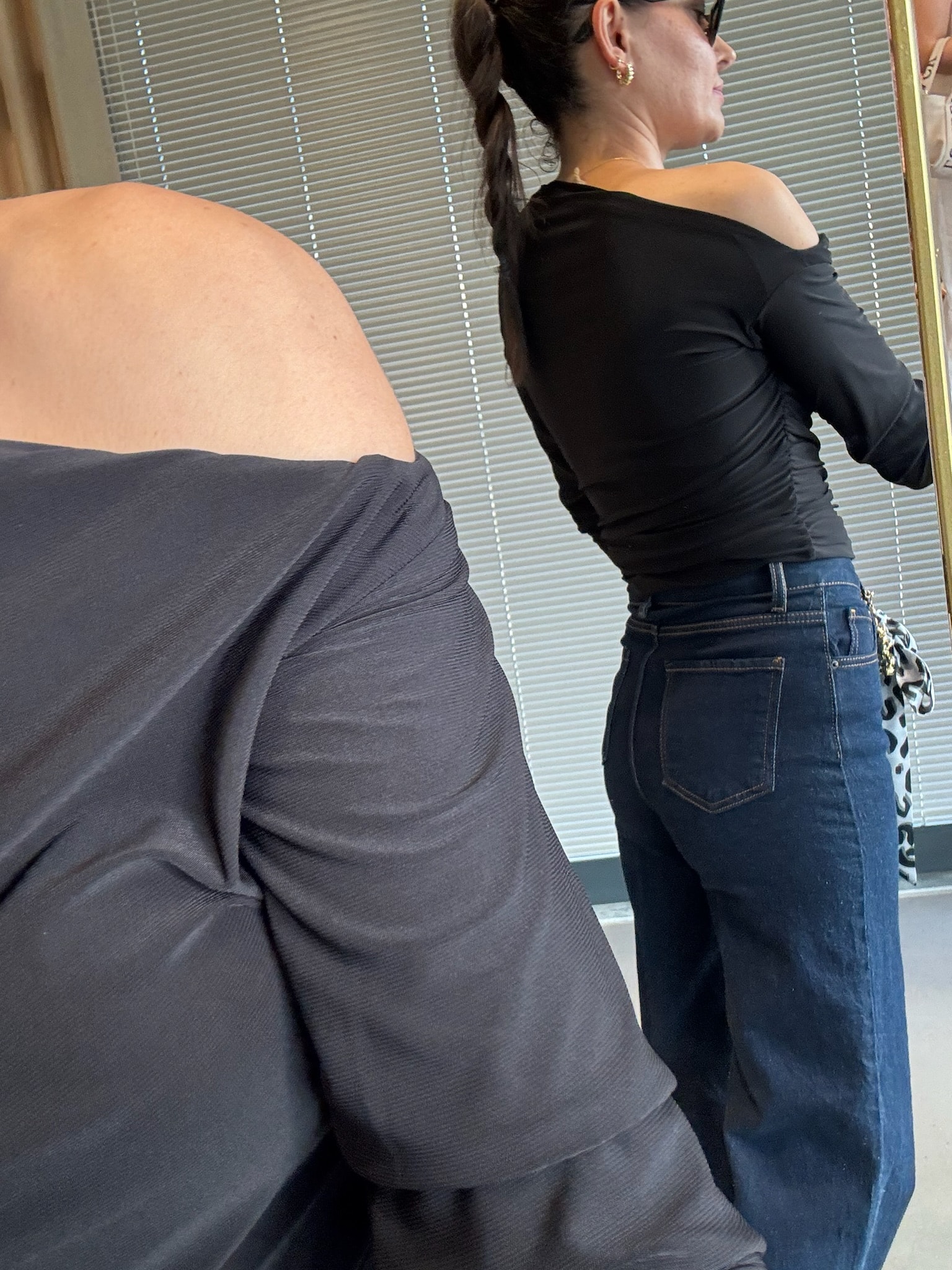 Asimetrik Yaka Muadil Marka Body