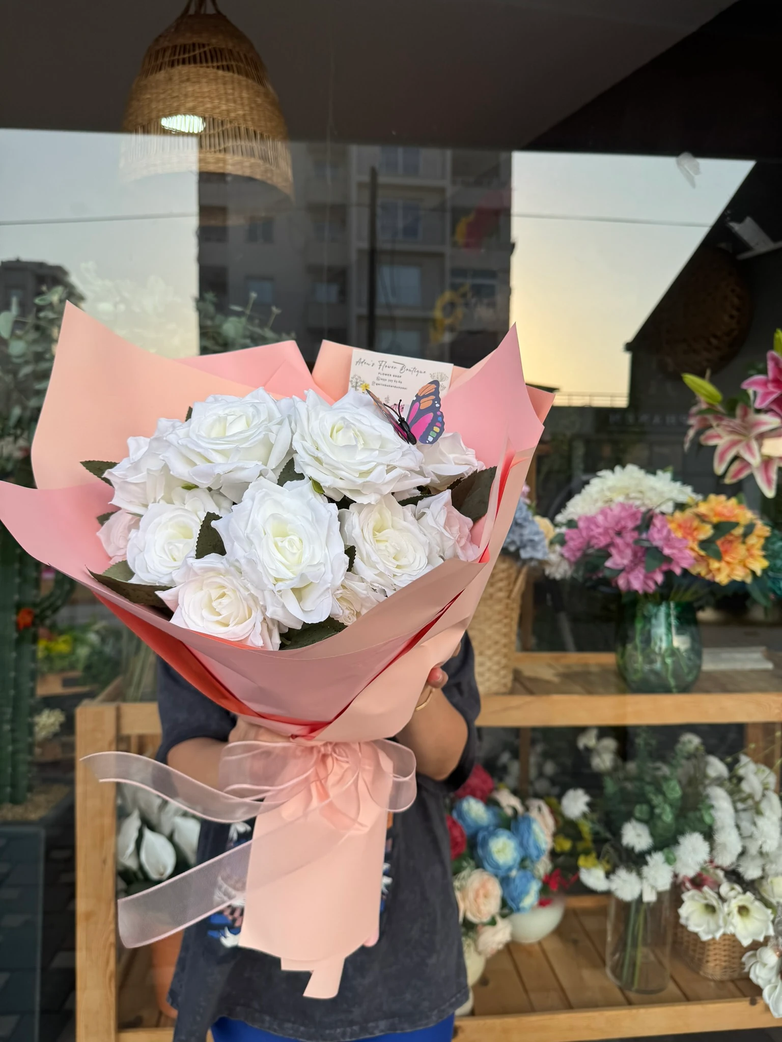 Beyaz Gül Aranjmanı-M