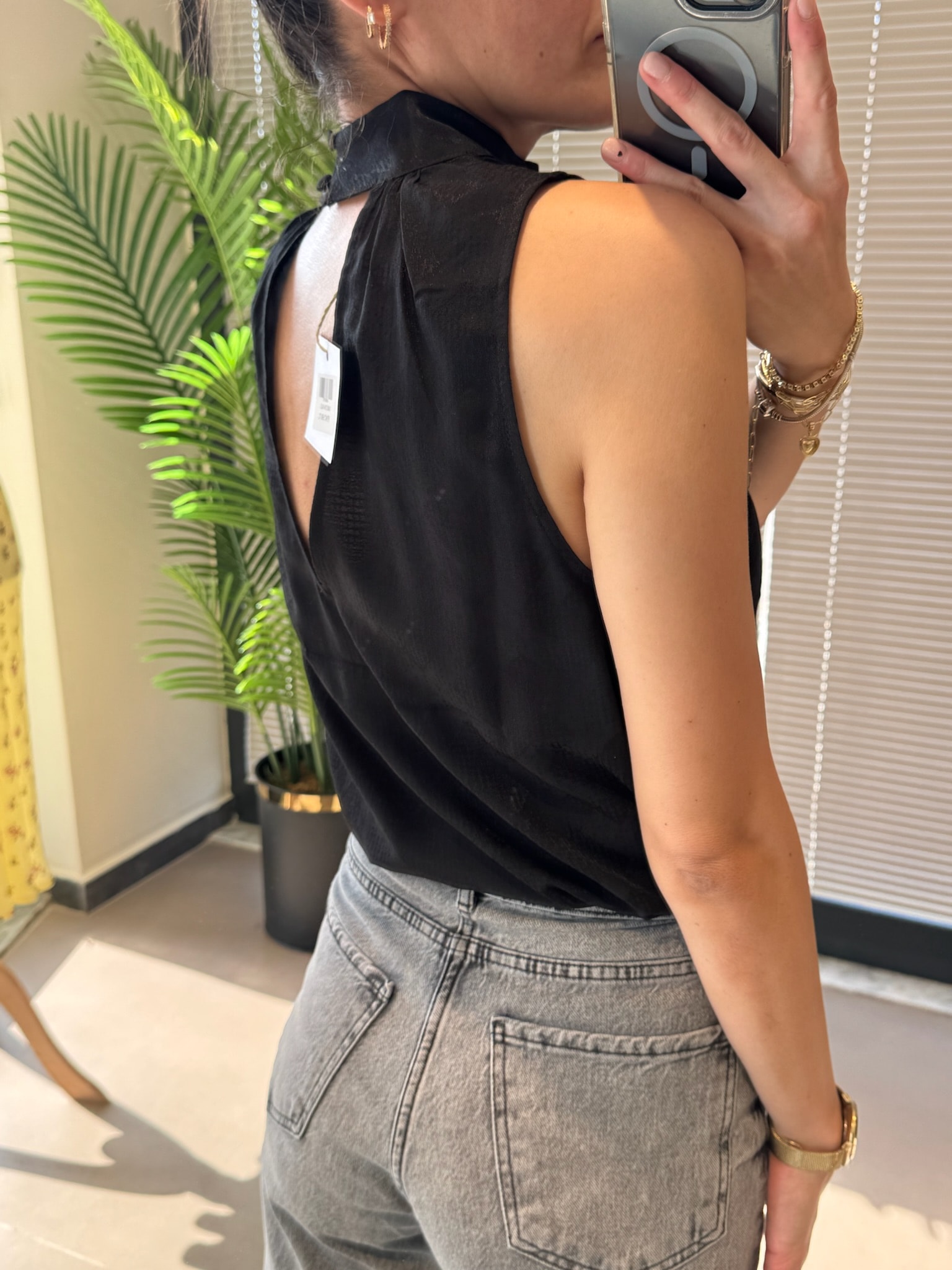 Orijinal Marka İthal Sırt Dekolte Saten Bluz-Siyah