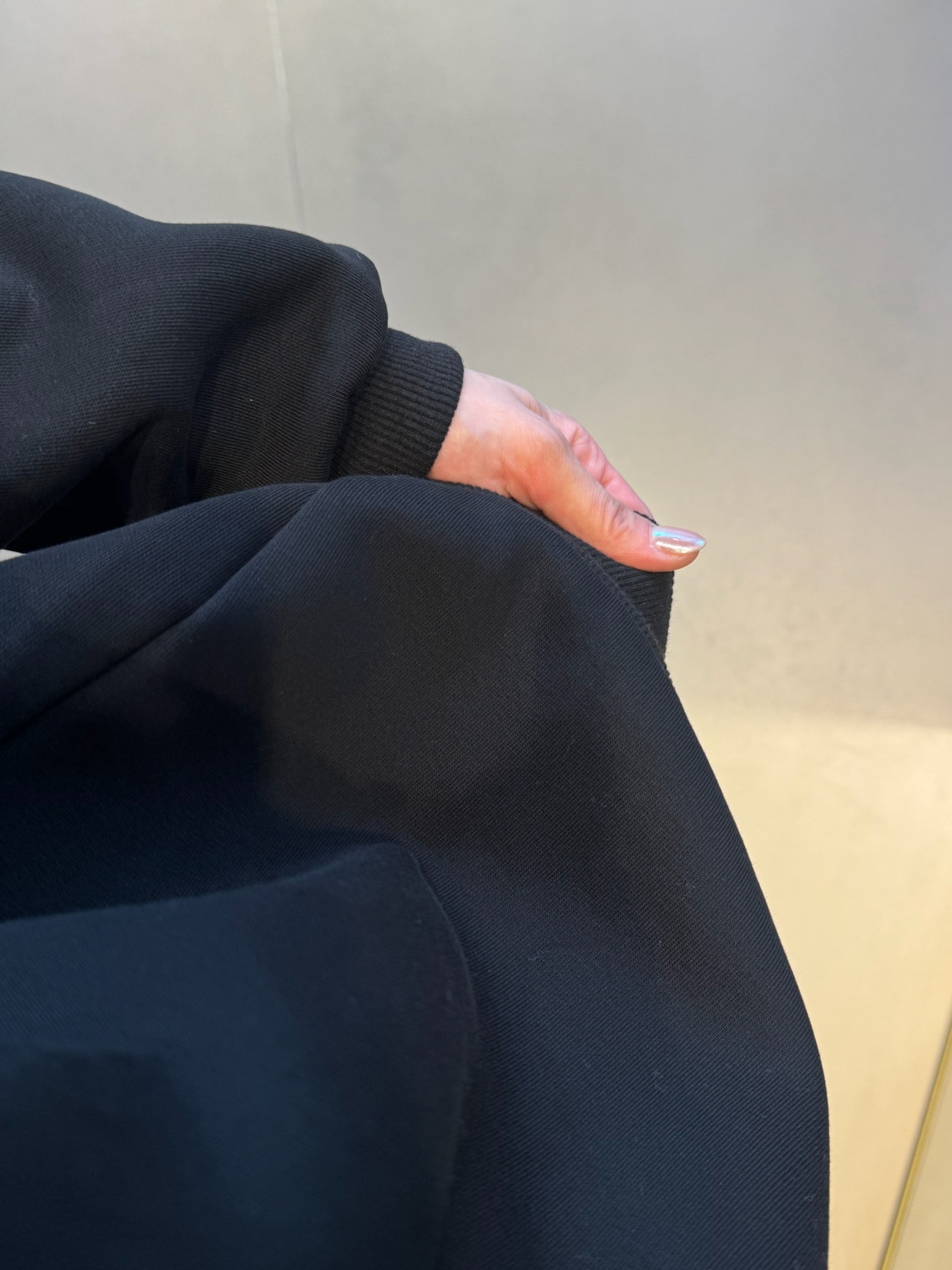 Orijinal Marka Şardonlu Metal Aksesuarlı Sweatshirt