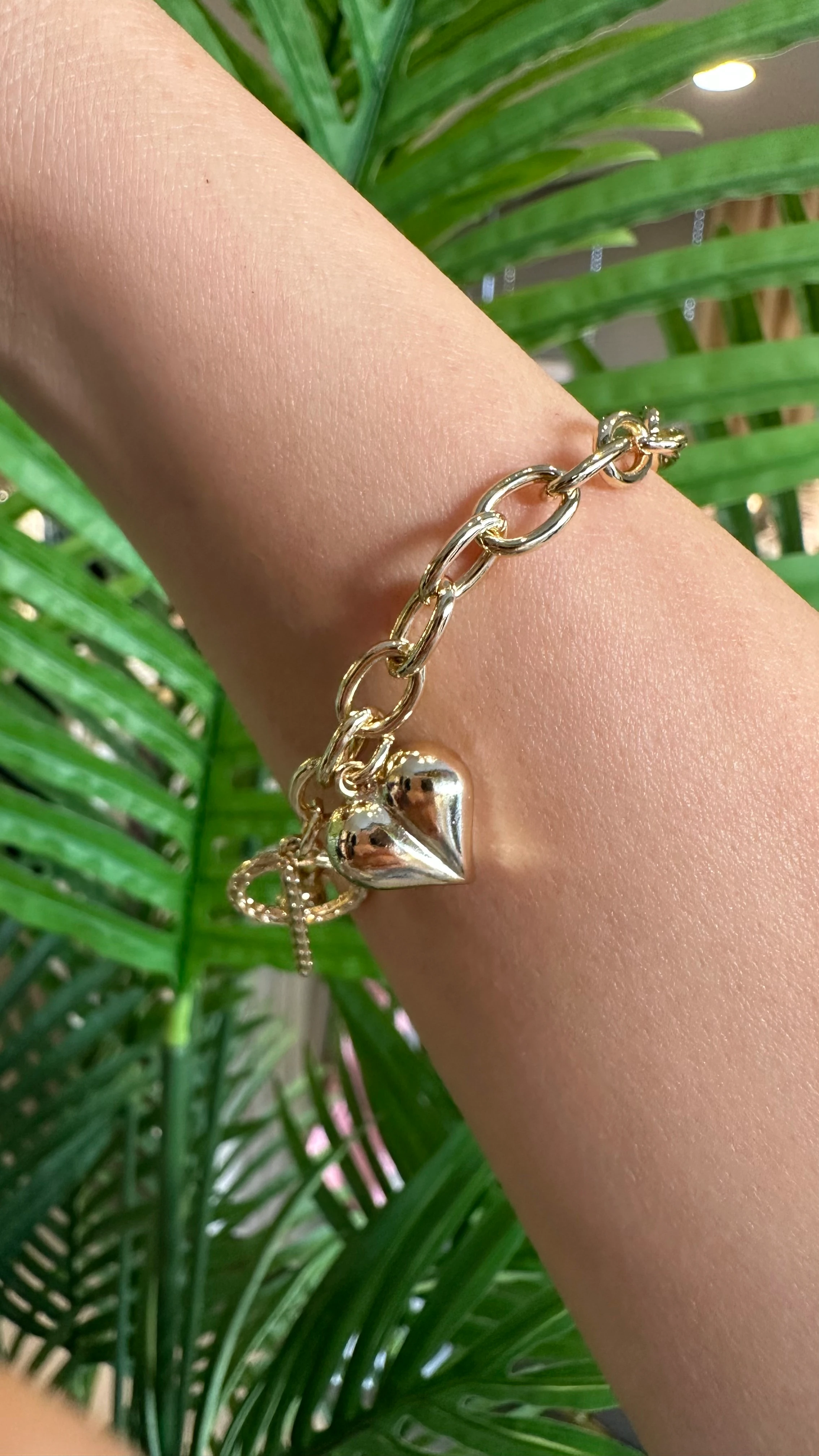 Marka Aksesuarlı Bileklik -Gold