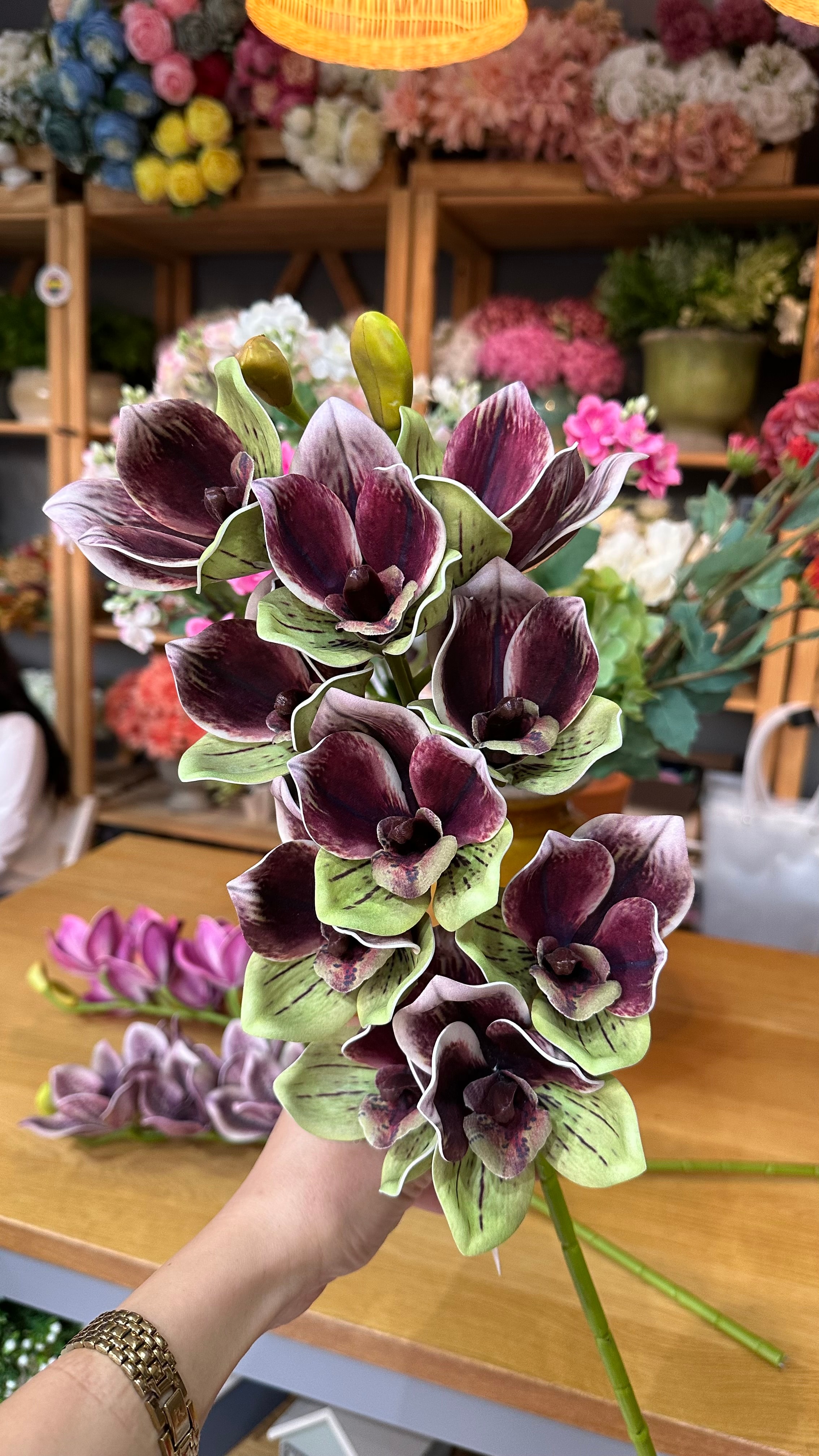 Gerçek Dokulu ve Görünümlü Islak Orkide |Büyük boy - Mor -Yeşil