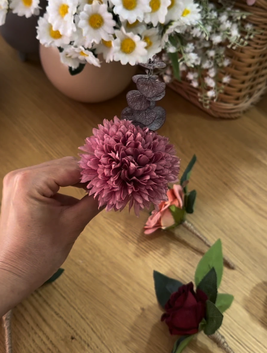 Kartopu Yaka Çiçeği | Açıklamayı Okuyunuz