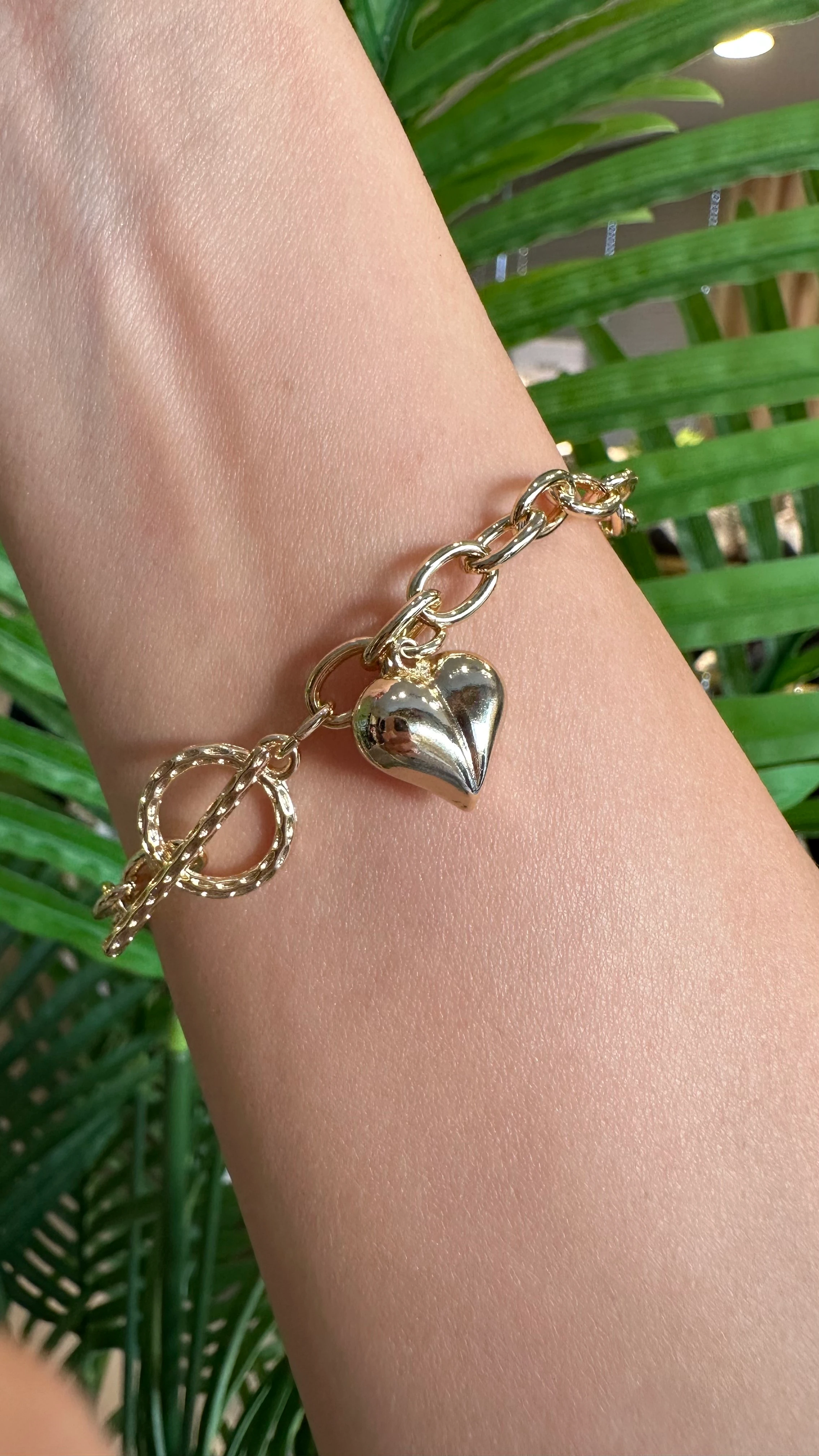 Marka Aksesuarlı Bileklik -Gold