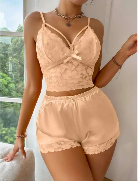 Lovenue Pudra Saten Dantelli Şortlu İkili Pijama Takımı